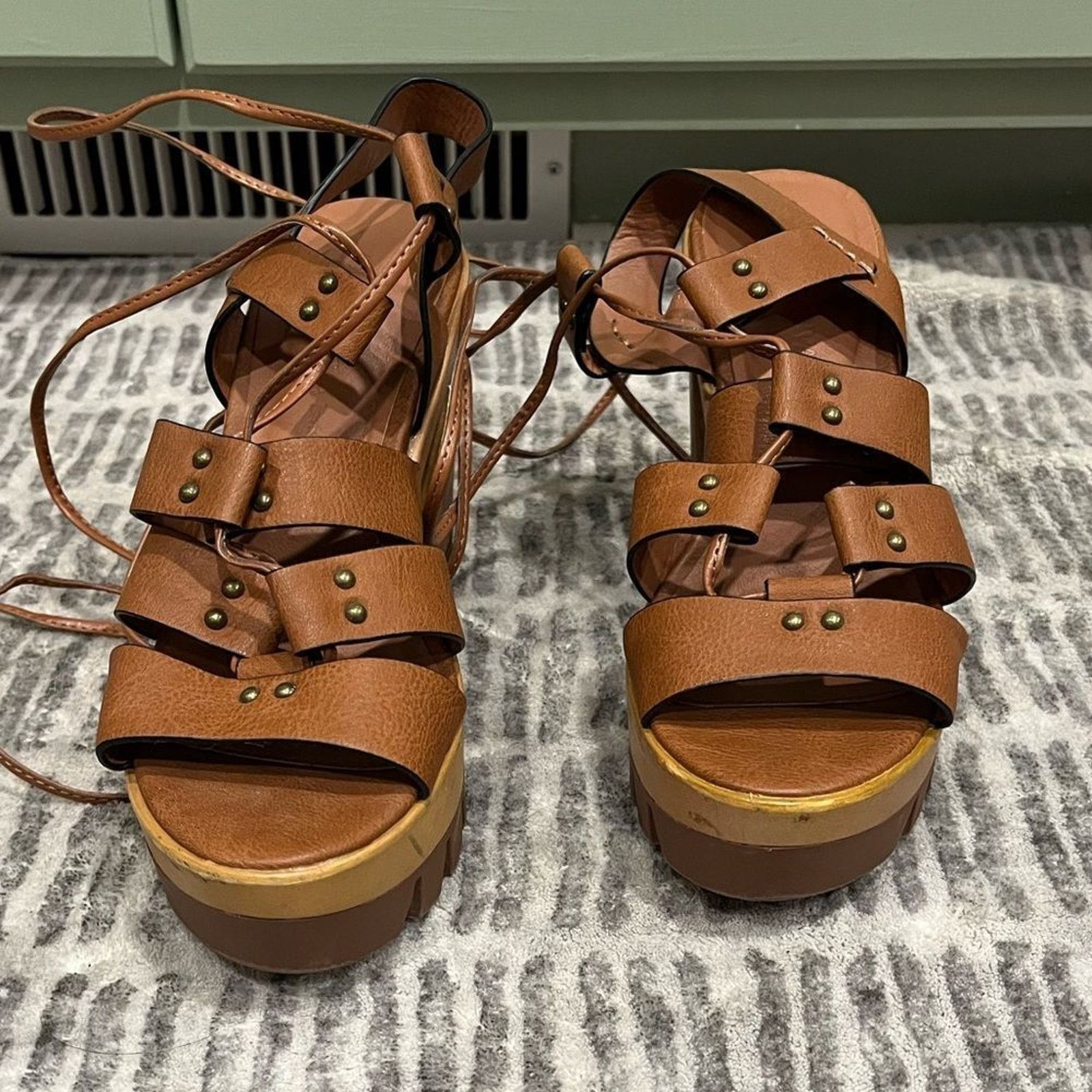 Vintage Wild Diva Lounge Gladiator Sandal Chunky Heels Lace Size 5.5 Size US 5.5 / IT 35.5 - 9 Thumbnail