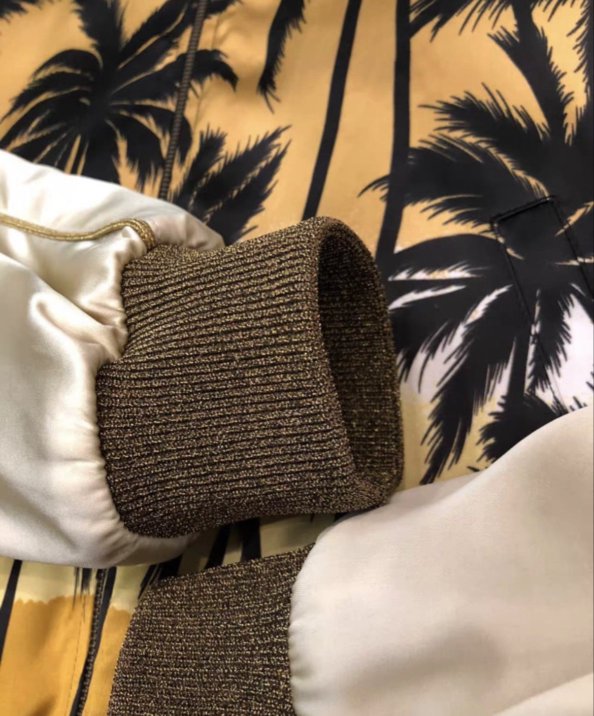 Saint Laurent Paris Saint Laurent Coconut Tree Silk Jacket Size US S / EU 44-46 / 1 - 4 Thumbnail