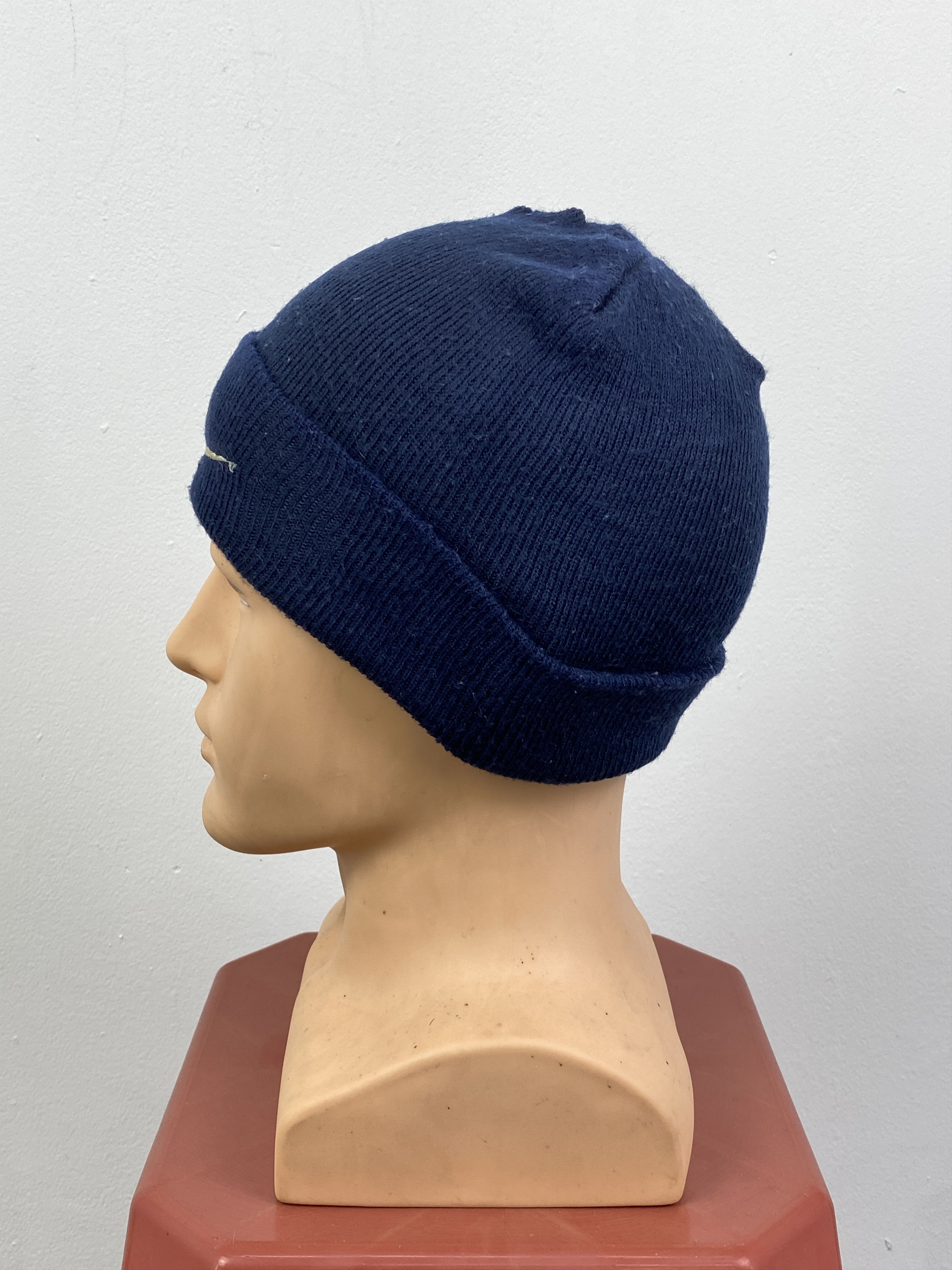 Nike Vintage 90s Nike Swoosh Beanie Winter Hat / Snow Cap BA0078 Size ONE SIZE - 2 Thumbnail