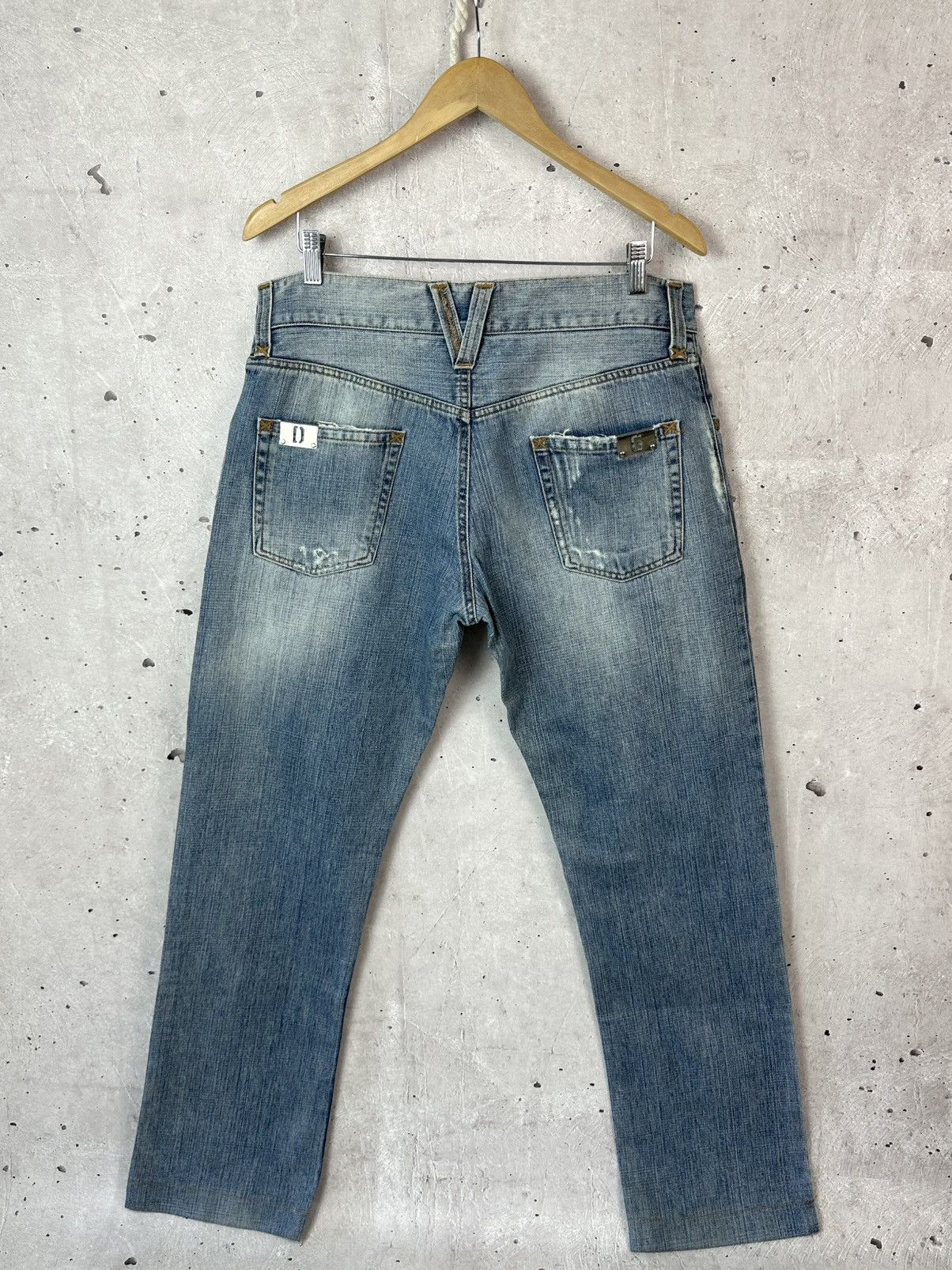 Dolce & Gabbana DG Vintage Dolce&Gabbana Loose Distressed Cotton Logo Jeans Size US 34 / EU 50 - 1 Thumbnail