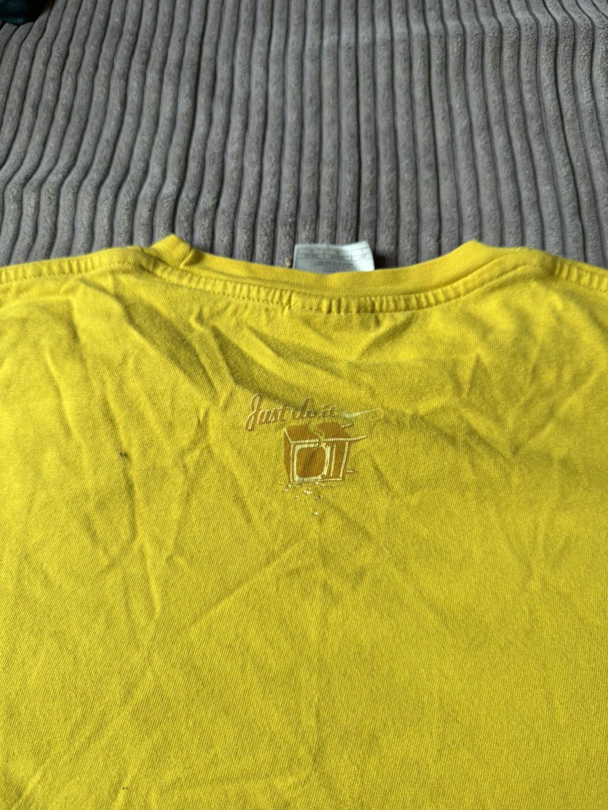 Nike Vintage 90s Nike Burn Your Television Sun Faded yellow Tee Size US L / EU 52-54 / 3 - 3 Thumbnail