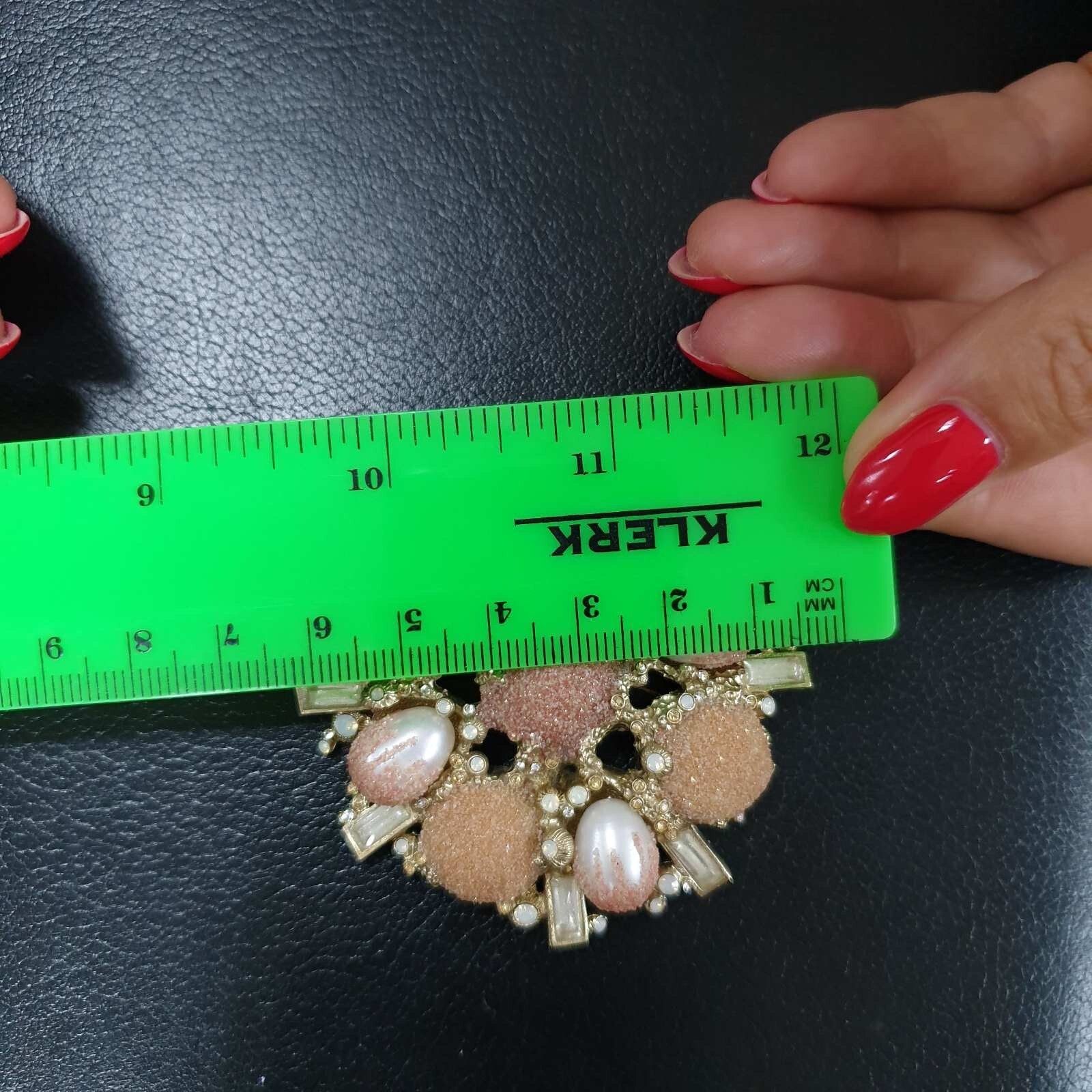 Chanel CHANEL 12P Artificial pearl Brooch Size ONE SIZE - 3 Thumbnail
