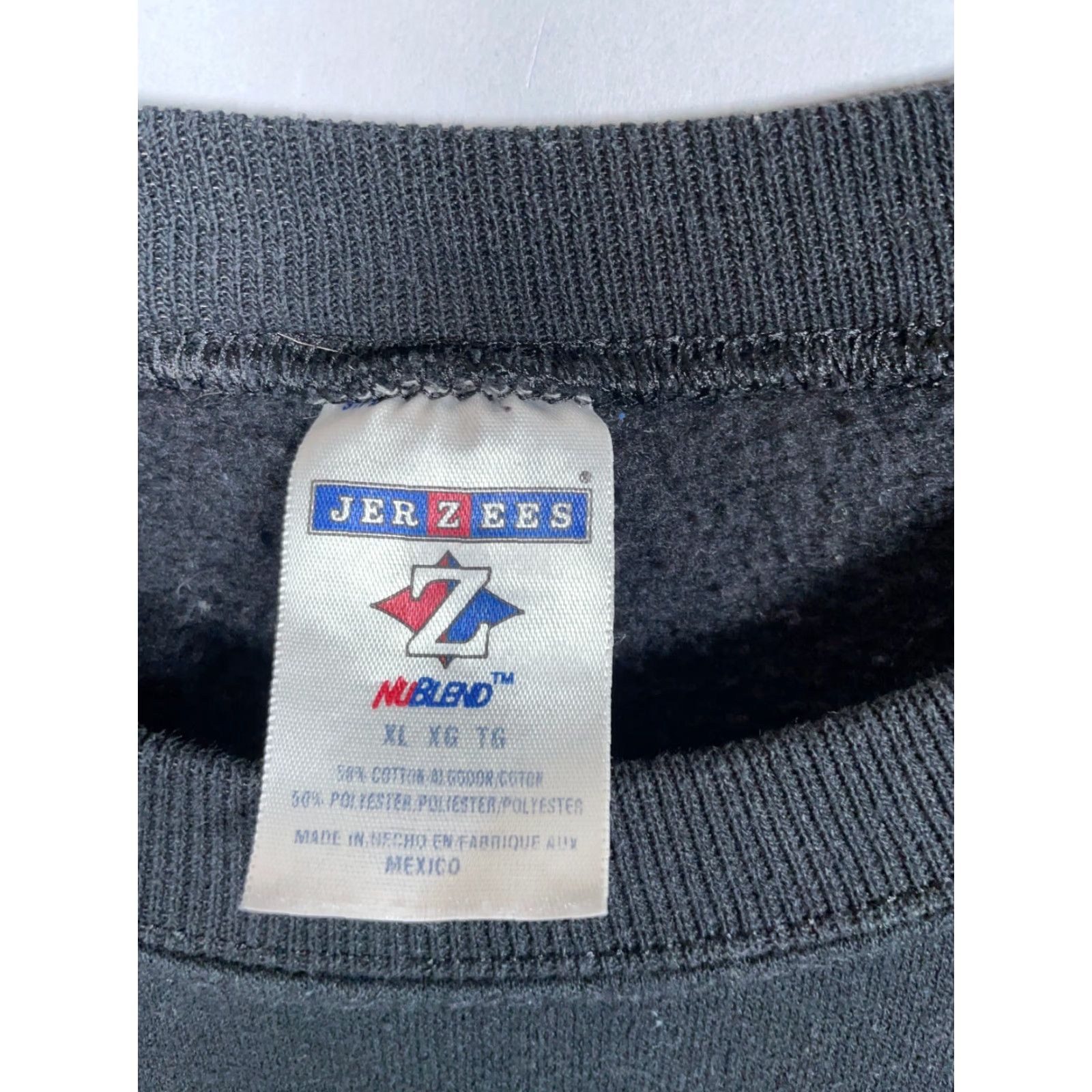 Jerzees VINTAGE Jerzees Sweatshirt Men XL Black Embroidered Beverly Hills California 50/50 90s City Retro Cotton Blend Graphic Print Crew Neck Pullover Size US XL / EU 56 / 4 - 4 Thumbnail