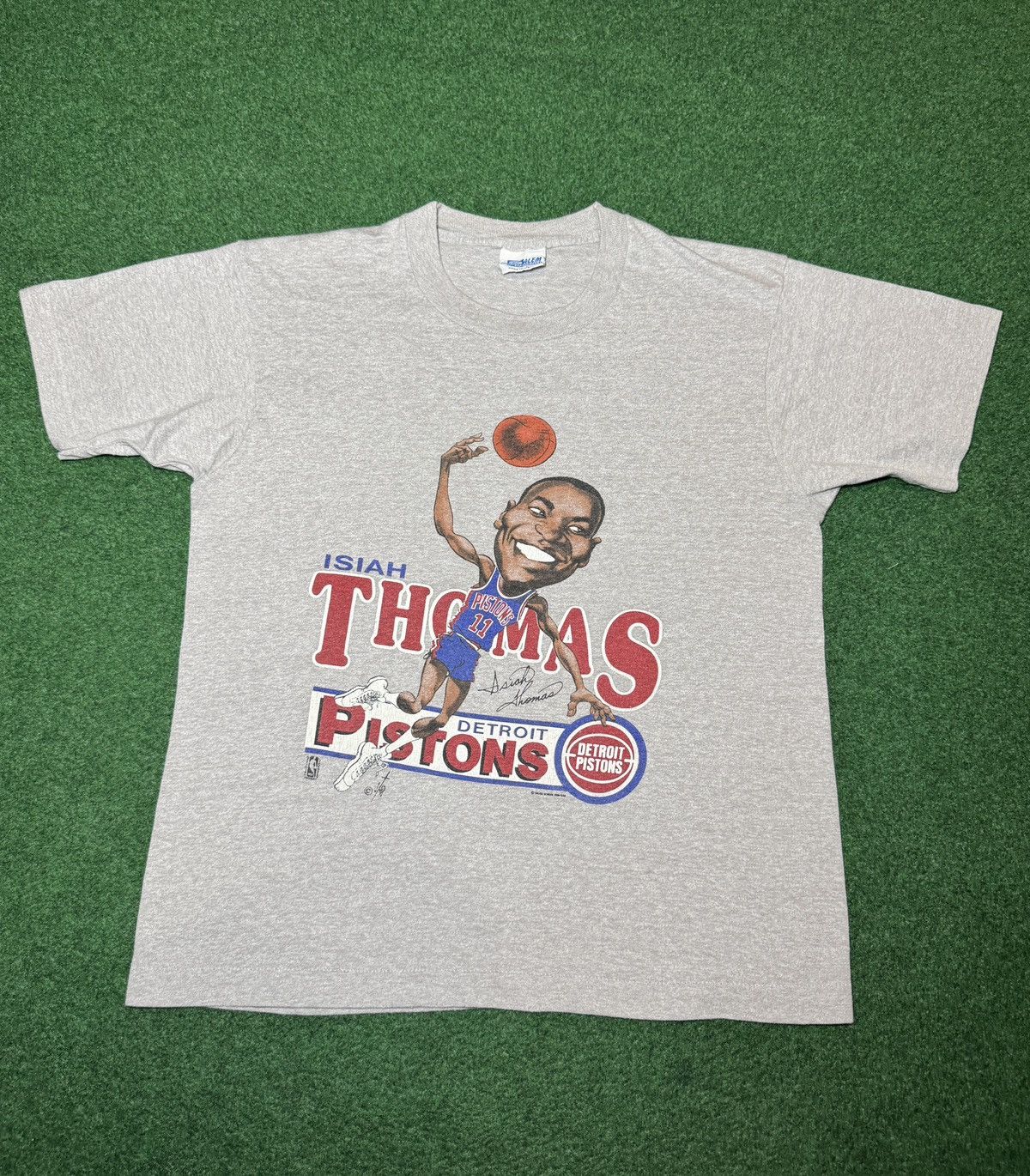 Salem Sportswear Vintage 80s Detroit Pistons Isiah Thomas Caricature T Shirt Size US L / EU 52-54 / 3 - 1 Thumbnail