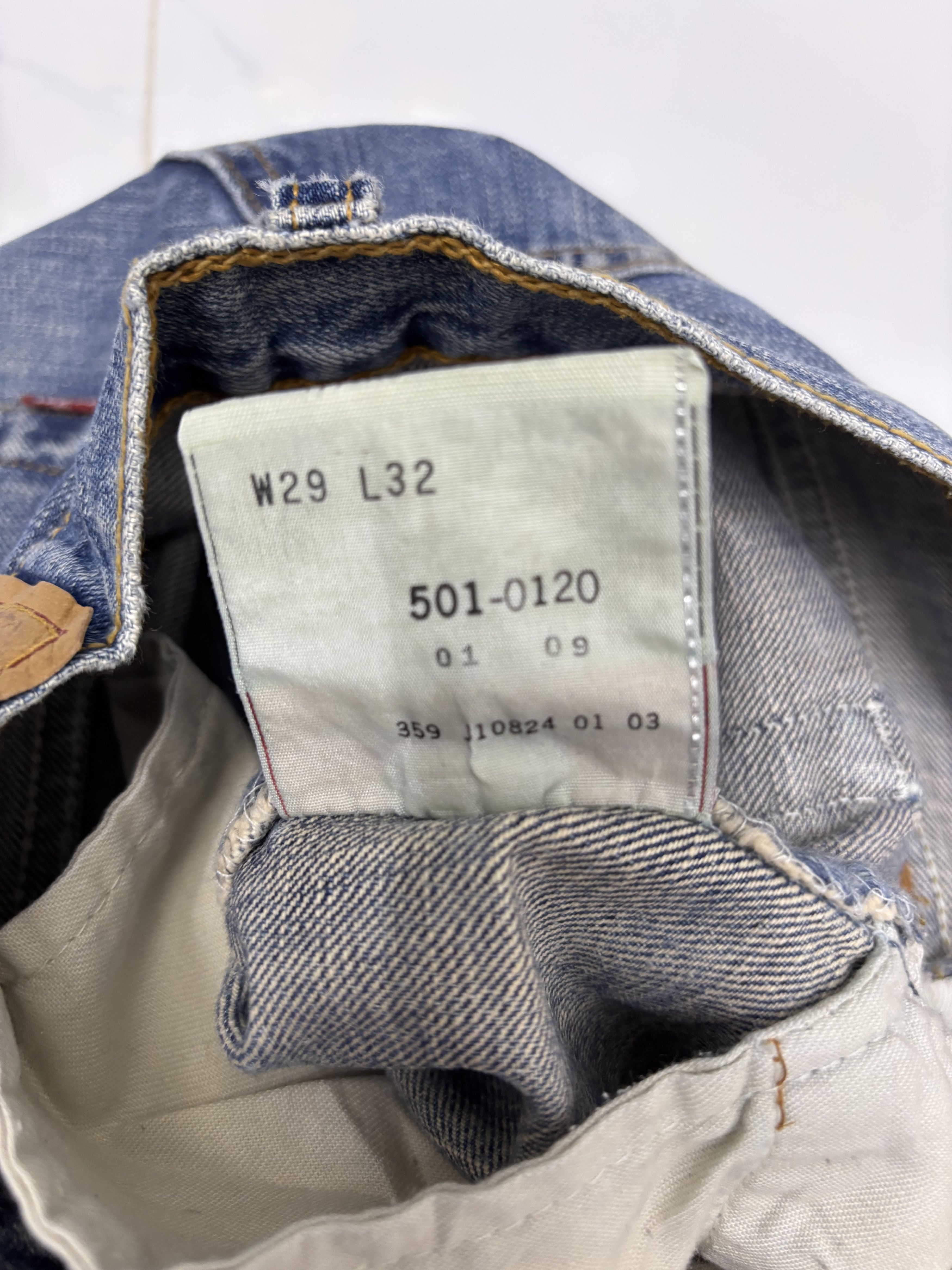 Levi's Vintage Levis 501 Distressed Denim Faded Jean Size US 29 - 12 Thumbnail