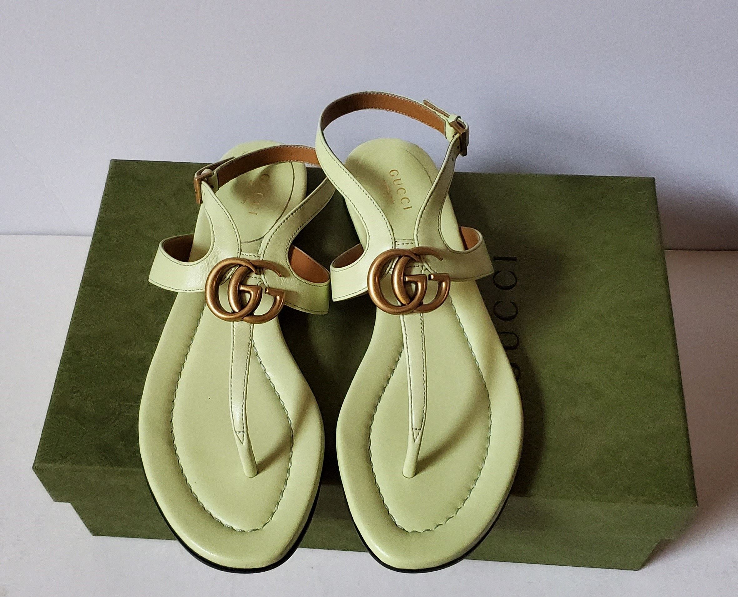 Gucci NIB Gucci Marmont GG patent leather thong sandals IT 37.5 Size US 7.5 / IT 37.5 - 5 Thumbnail