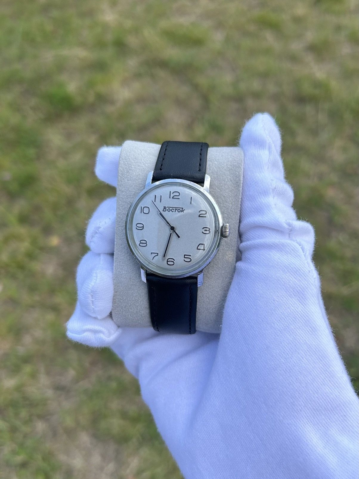 Vintage Vintage Vostok Watch USSR Soviet Mechanical Authentic 1980s Size ONE SIZE - 12 Thumbnail