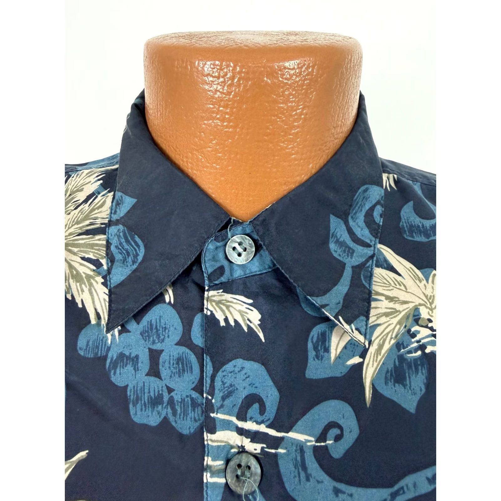 Vintage VINTAGE 90s Summa Hawaiian Shirt Men S Oversized Floral Palm Tree Luau Navy Button-Up Shirt Size US S / EU 44-46 / 1 - 3 Thumbnail