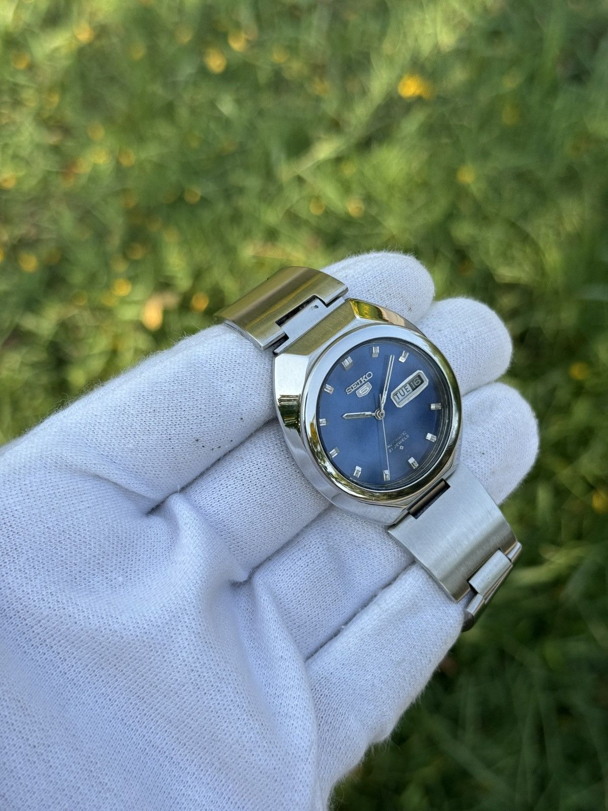 Seiko Vintage Seiko 5 Automatic Blue sunburst Dial day/date watch Size 36 - 7 Thumbnail