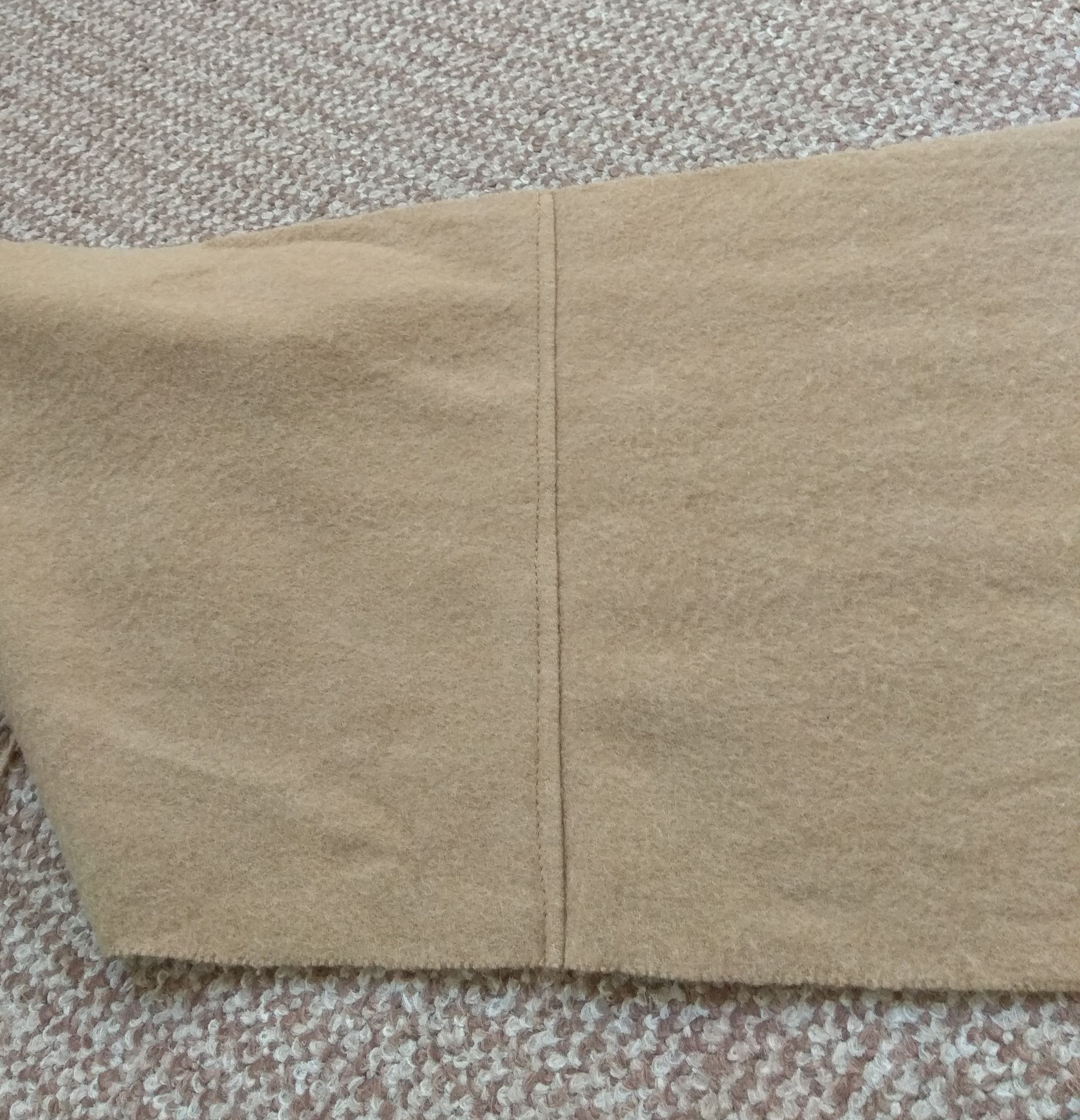Burberry Vintage Burberrys Cashmere Scarf made in England Size ONE SIZE - 6 Thumbnail