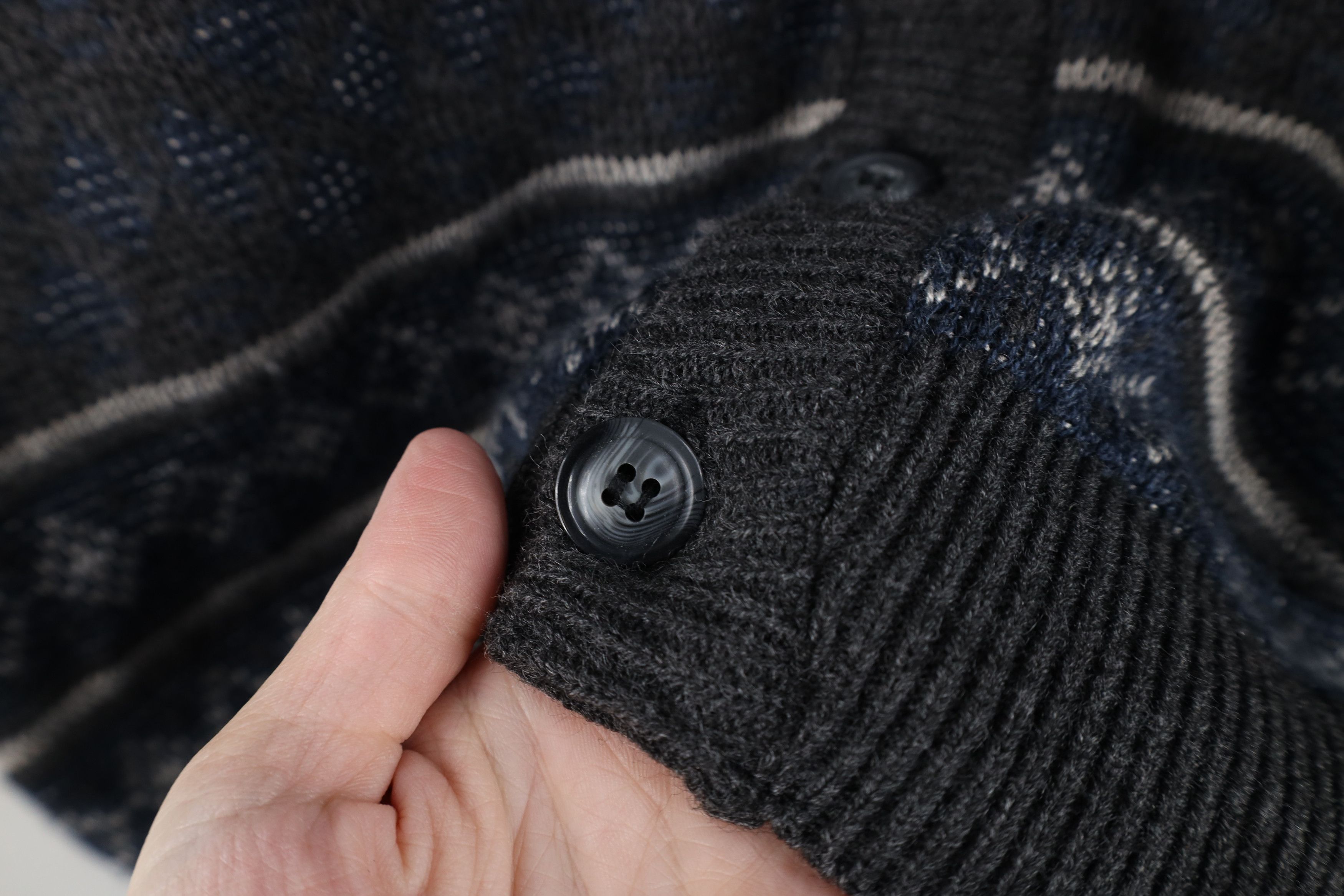 Vintage Deadstock Vintage 90s Streetwear Isle Cardigan Sweater Vest Size US XL / EU 56 / 4 - 4 Thumbnail