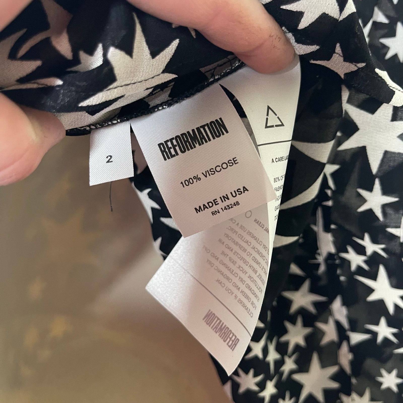 Reformation Reformation Black Star Print Sleeveless “Cosmo” Mini Dress Size XS / US 0-2 / IT 36-38 - 3 Thumbnail