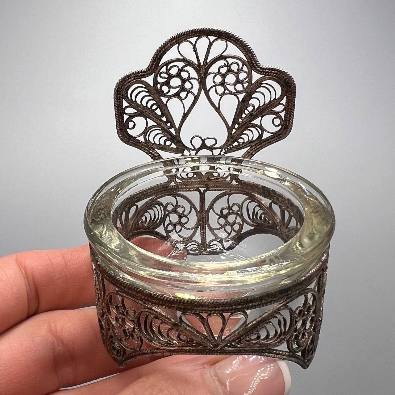 Vintage 1987 Vintage USSR Silver-Plated glass Salt Papper Cellar Size ONE SIZE - 4 Thumbnail