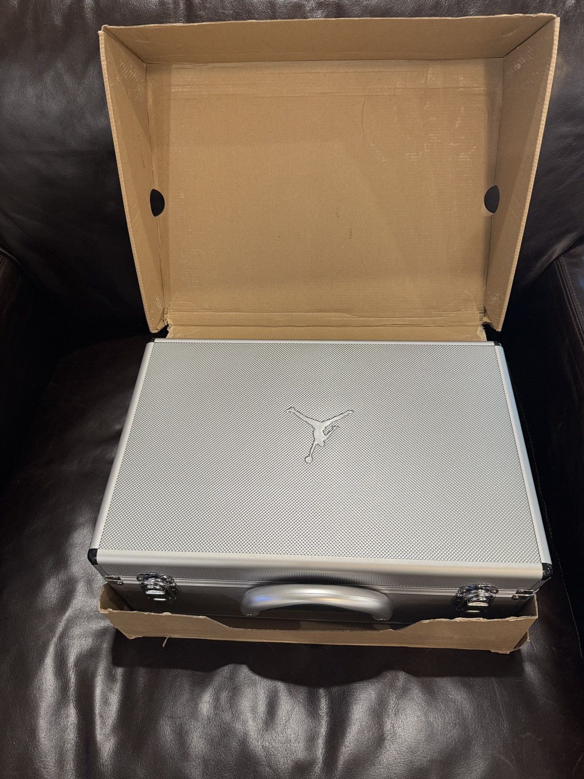 Nike Jordan 1 Retro Silver High 25th Anniversary - DS OG All Size US 13 / EU 46 - 14 Thumbnail