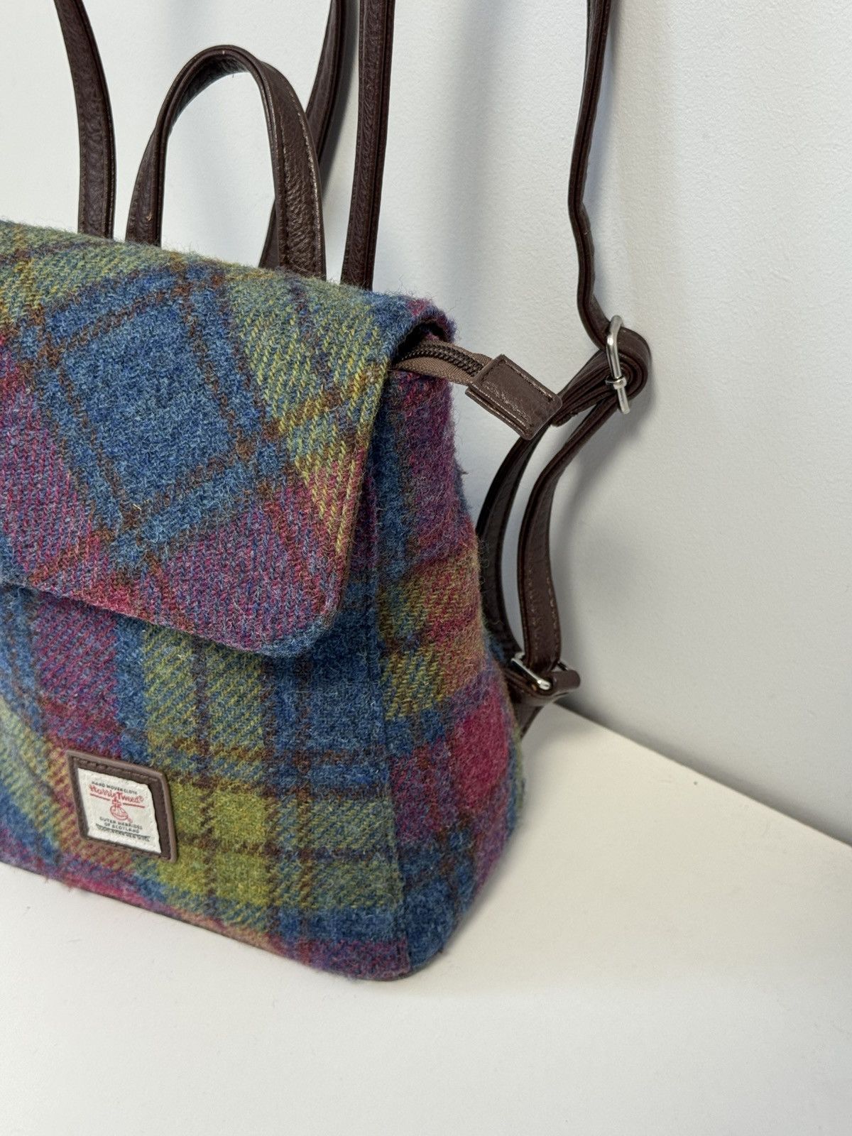 Harris Tweed AUTHENTIC HARRIS TWEED MINI BACKPACK TUMMEL GLEN APPIN Col Size ONE SIZE - 9 Thumbnail