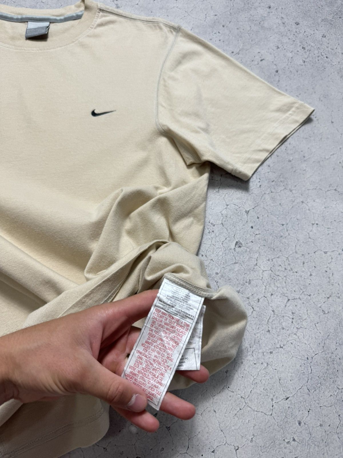 Nike Nike Vintage Beige T-Shirt Swoosh Size US M / EU 48-50 / 2 - 7 Thumbnail
