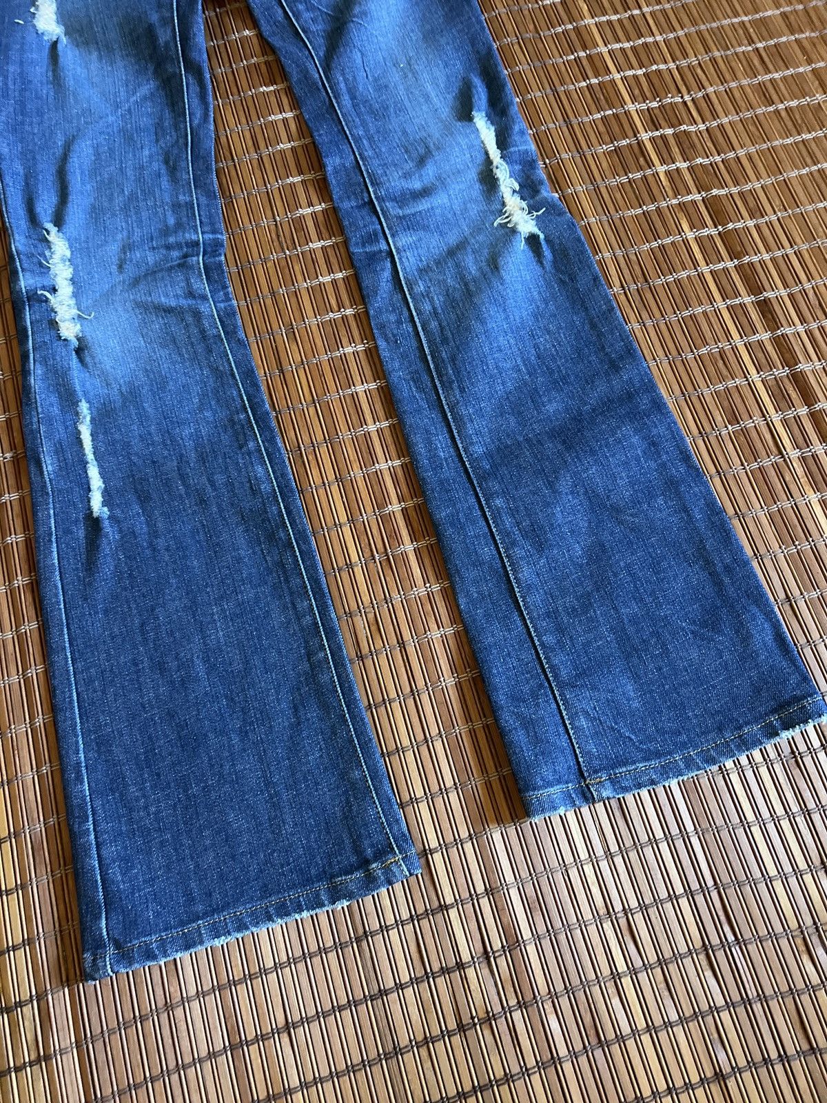 Versace Versace Jeans blue wash distressed bootcut denim Brand New Size 25" / US 0 / IT 36 - 7 Thumbnail