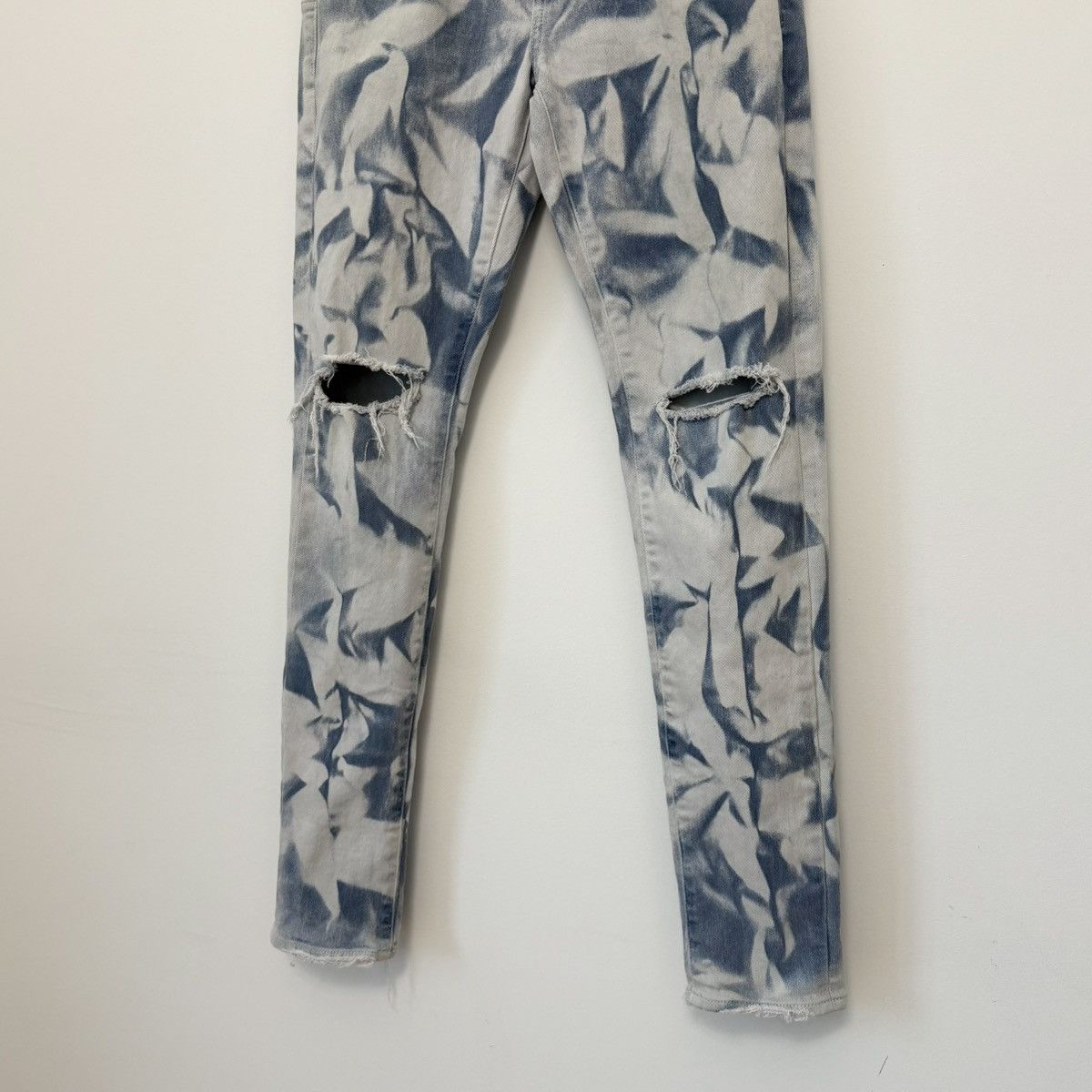 Purple Brand Purple Brand P001 Blue Fatigue Marble Faded Distressed Jeans Size US 31 - 4 Thumbnail