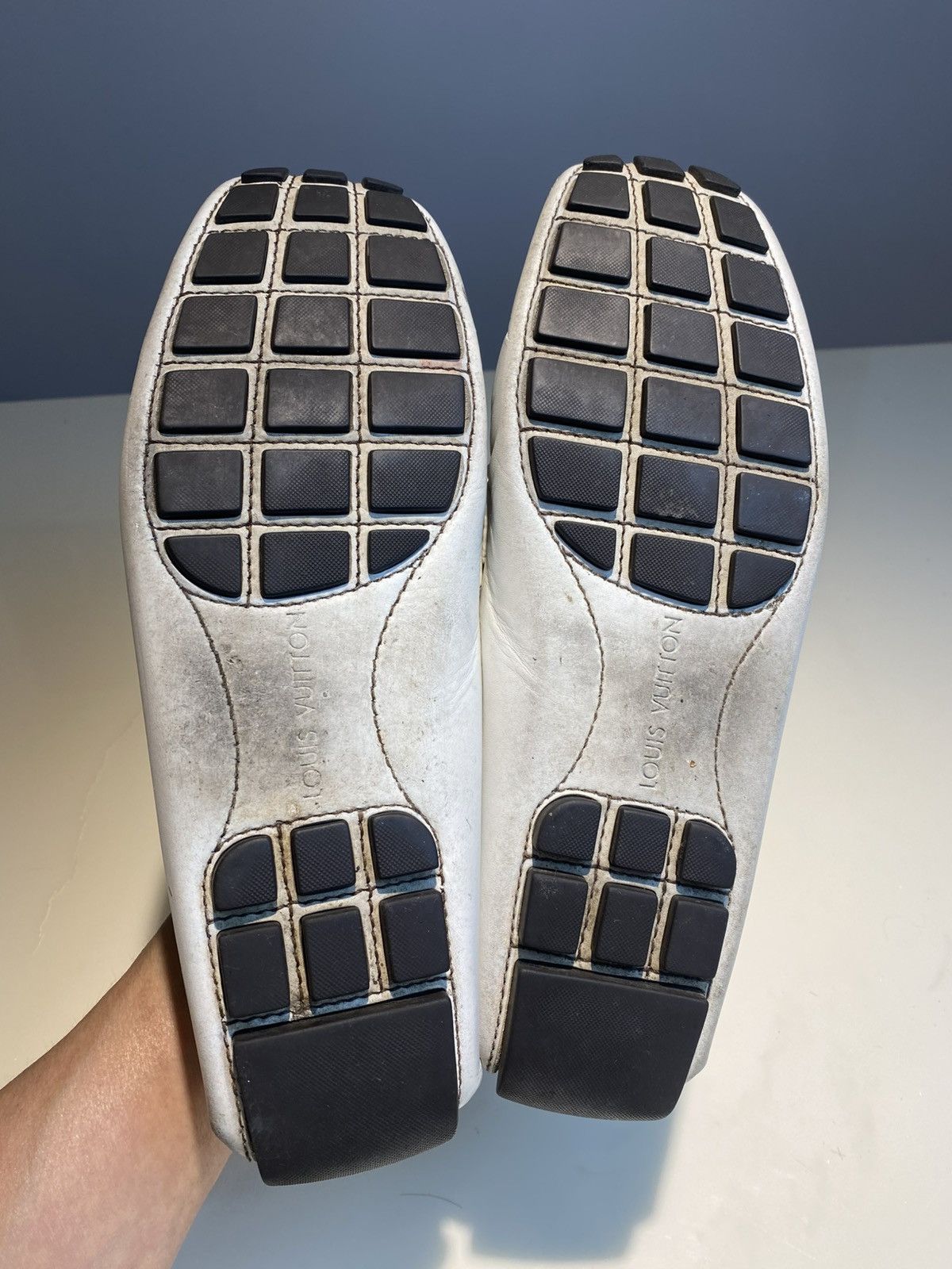 Louis Vuitton Monte Carlo LV Logo Moccasins White Leather Size US 11 / EU 44 - 9 Thumbnail