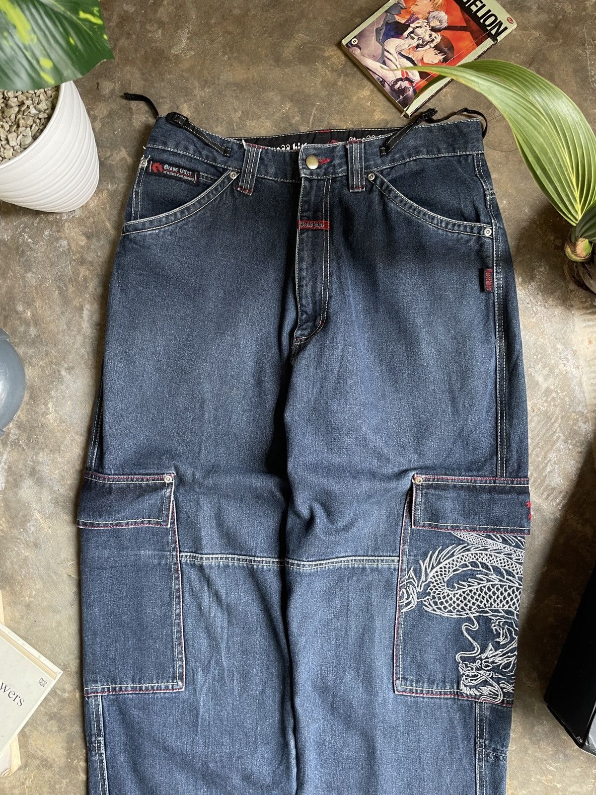 Japanese Brand Vintage Crazy Brass Hither Embroyed Flame Dragon Baggy Jeans Size US 34 / EU 50 - 7 Thumbnail