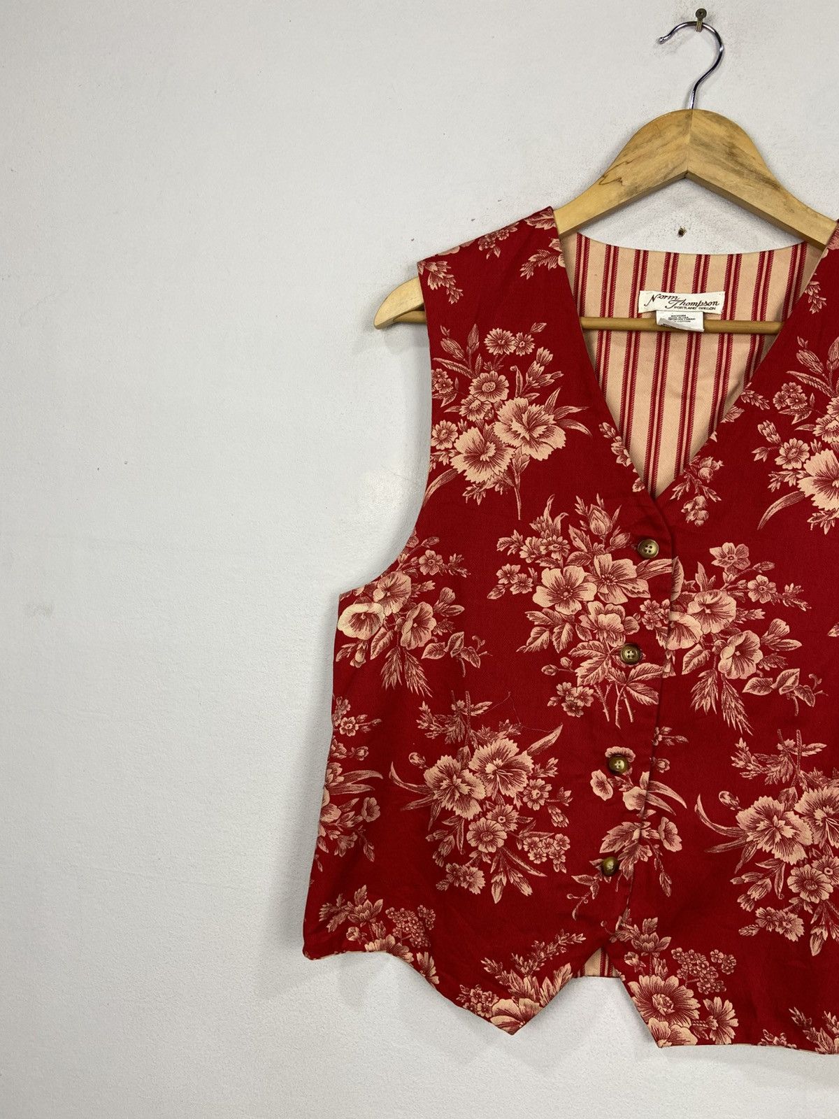 Norm Thompson × Other × Vintage VINTAGE NORM THOMPSON FLORAL VEST Size US L / EU 52-54 / 3 - 2 Thumbnail