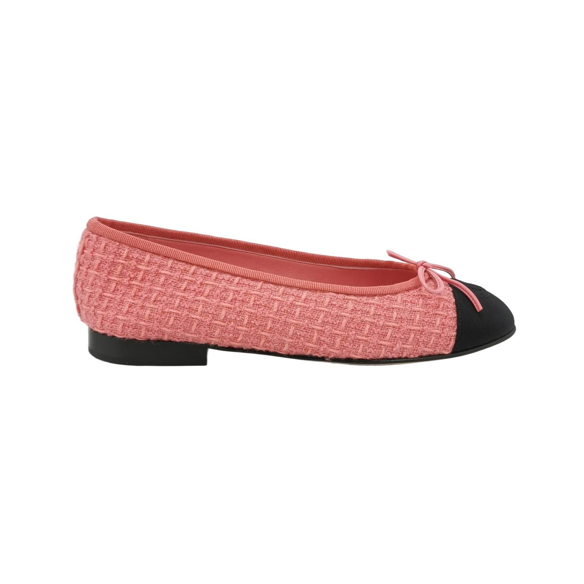 Chanel Chanel Women 6-5 Flats Size US 6.5 / IT 36.5 - 1 Thumbnail
