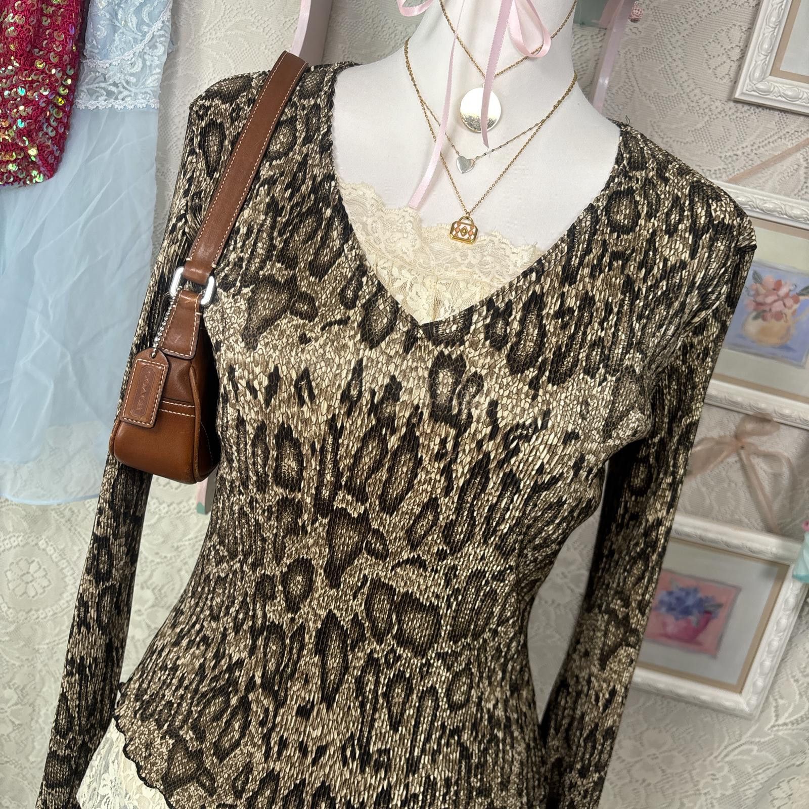 Other y2k cheetah print ruched ruffle blouse Size S / US 4 / IT 40 - 5 Thumbnail
