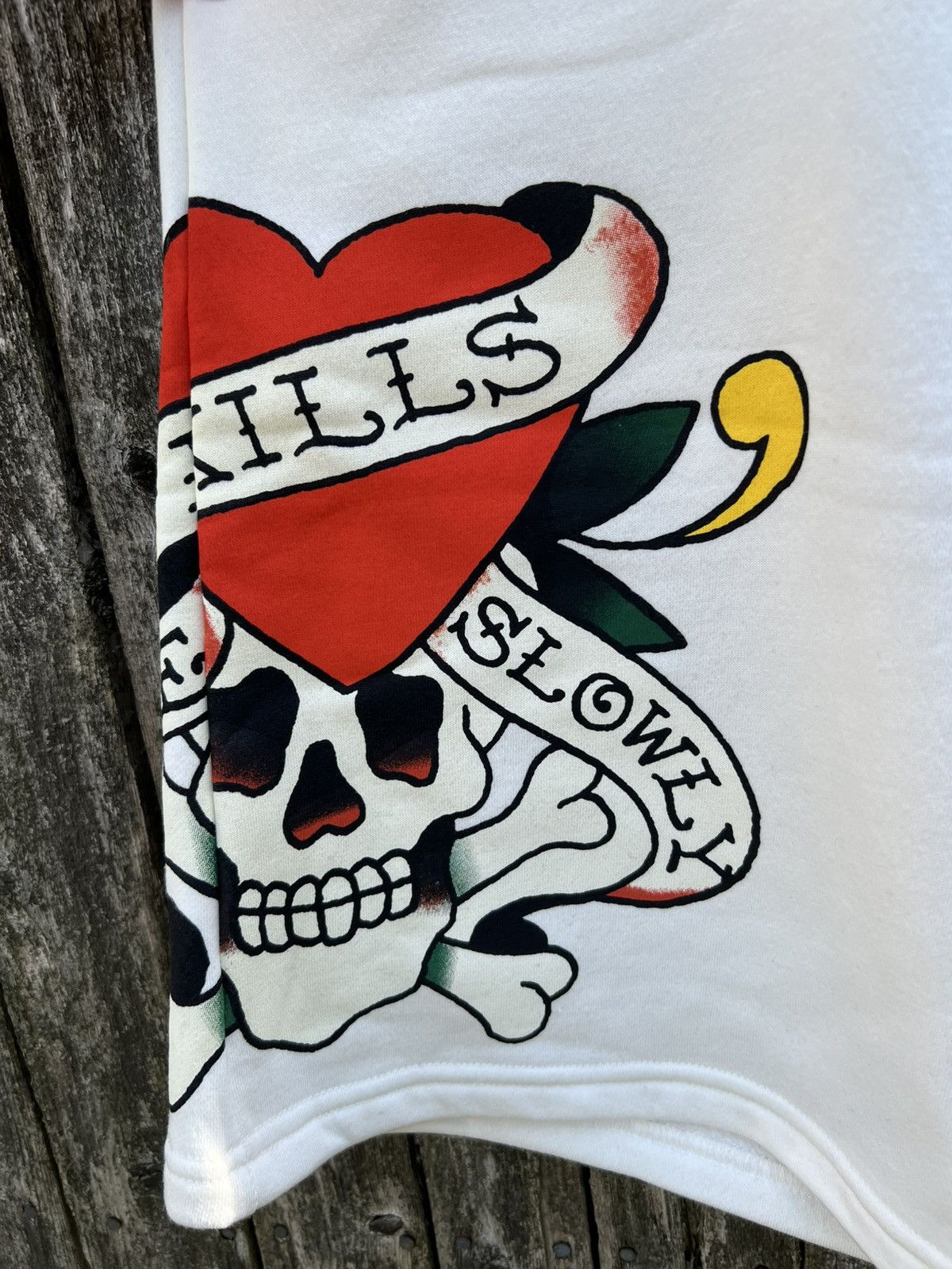 Designer × Ed Hardy Authentic Ed Hardy Love Kills Slowly Fleece Ivory Shorts L Size US 34 / EU 50 - 4 Thumbnail