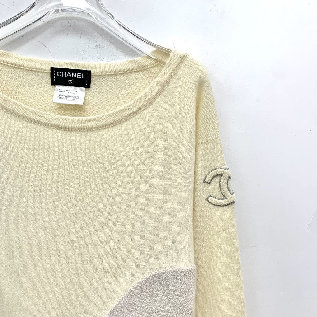 Chanel Chanel Double C Flocked Cashmere Long Sleeve Knitwear K26WX Size XS / US 0-2 / IT 36-38 - 3 Thumbnail