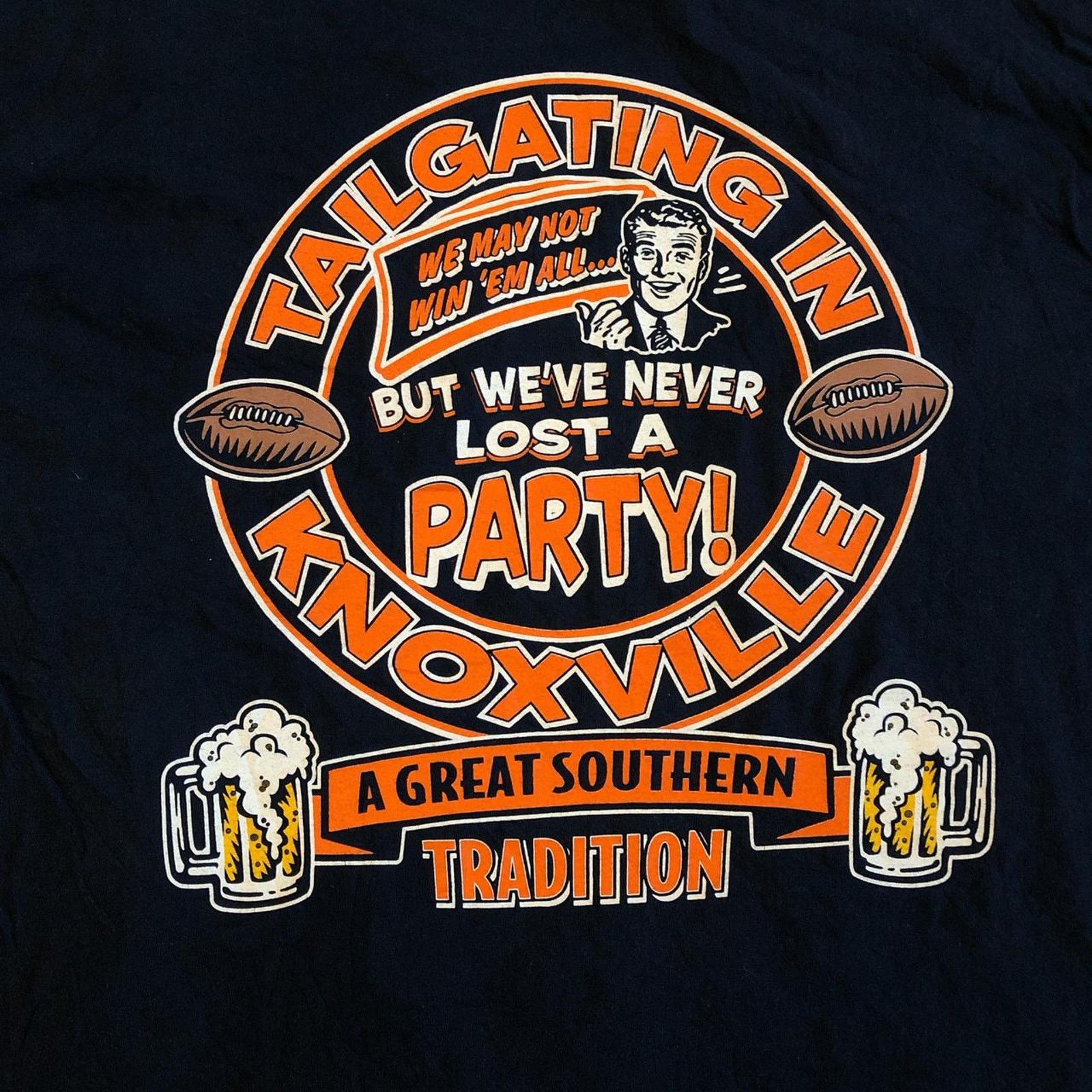 Gildan Men’s Navy ‘Tailgating in Knoxville’ Graphic Tee Size US L / EU 52-54 / 3 - 5 Thumbnail