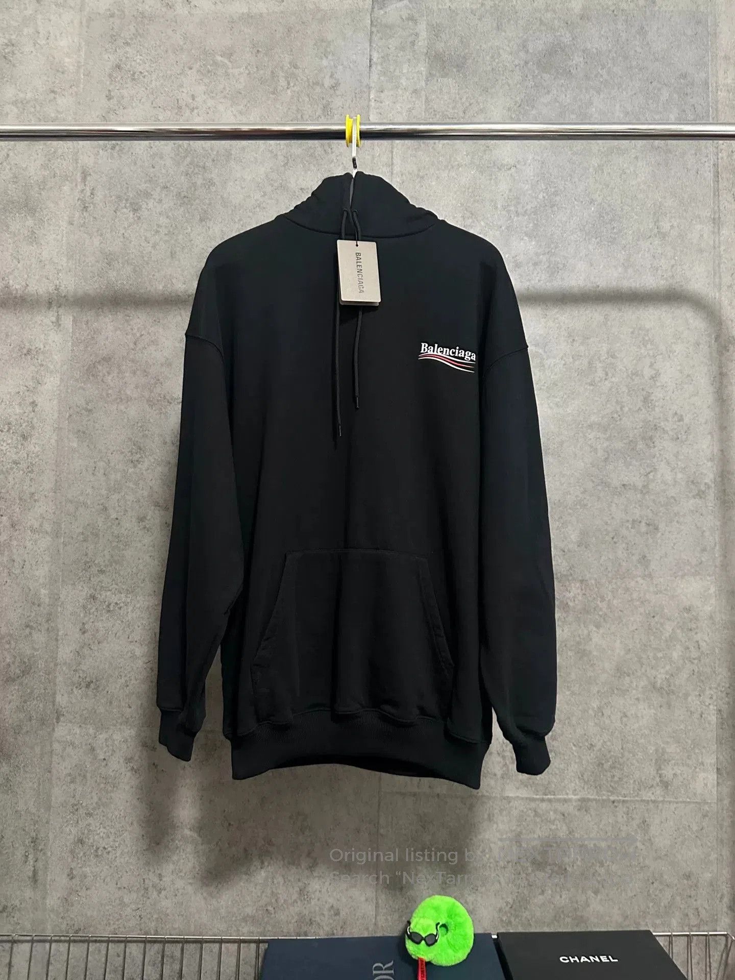 Balenciaga Balenciaga Coke Print Logo Hoodie. Size US S / EU 44-46 / 1 - 1 Thumbnail