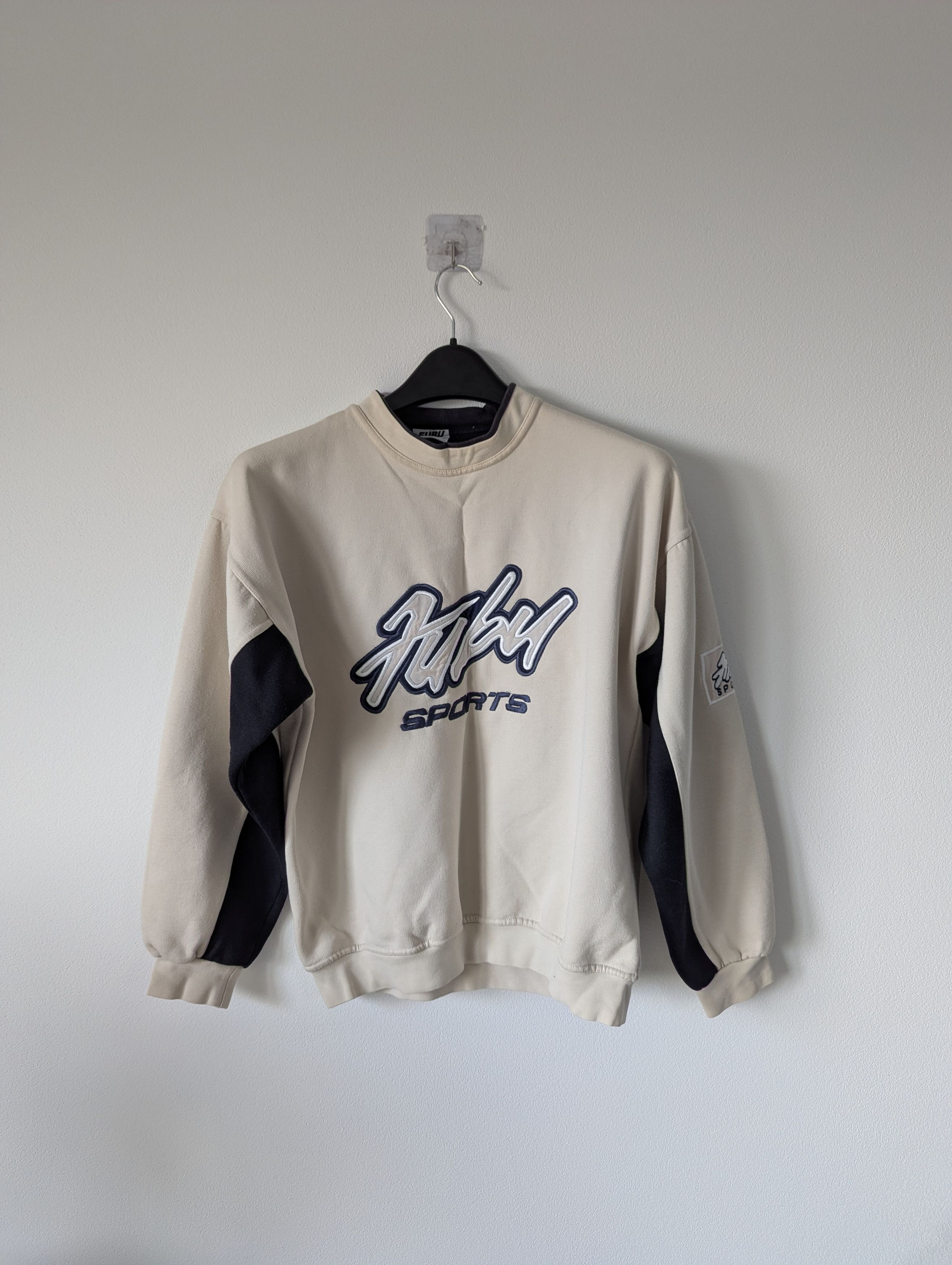 Fubu Fubu vintage crewneck y2k big logo Size US S / EU 44-46 / 1 - 1 Thumbnail