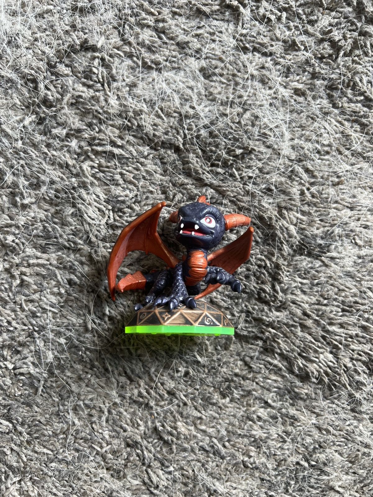 Hypebeast 2011 Activision Skylanders Legendary Spyro Figure Size ONE SIZE - 1 Thumbnail