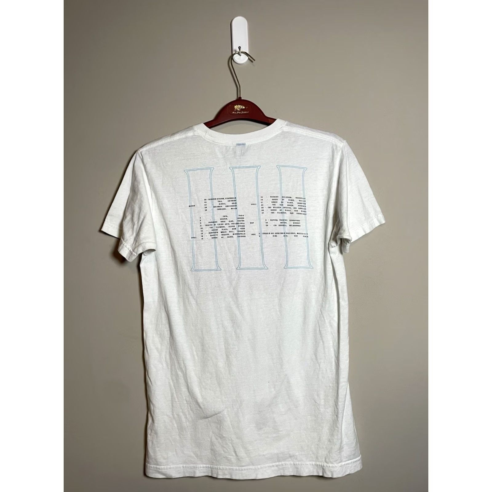 Vintage 5 Seconds of Summer 2018 Tour Shirt T-Shirt Unisex Adults Cotton White M Size Medium Size US M / EU 48-50 / 2 - 4 Thumbnail