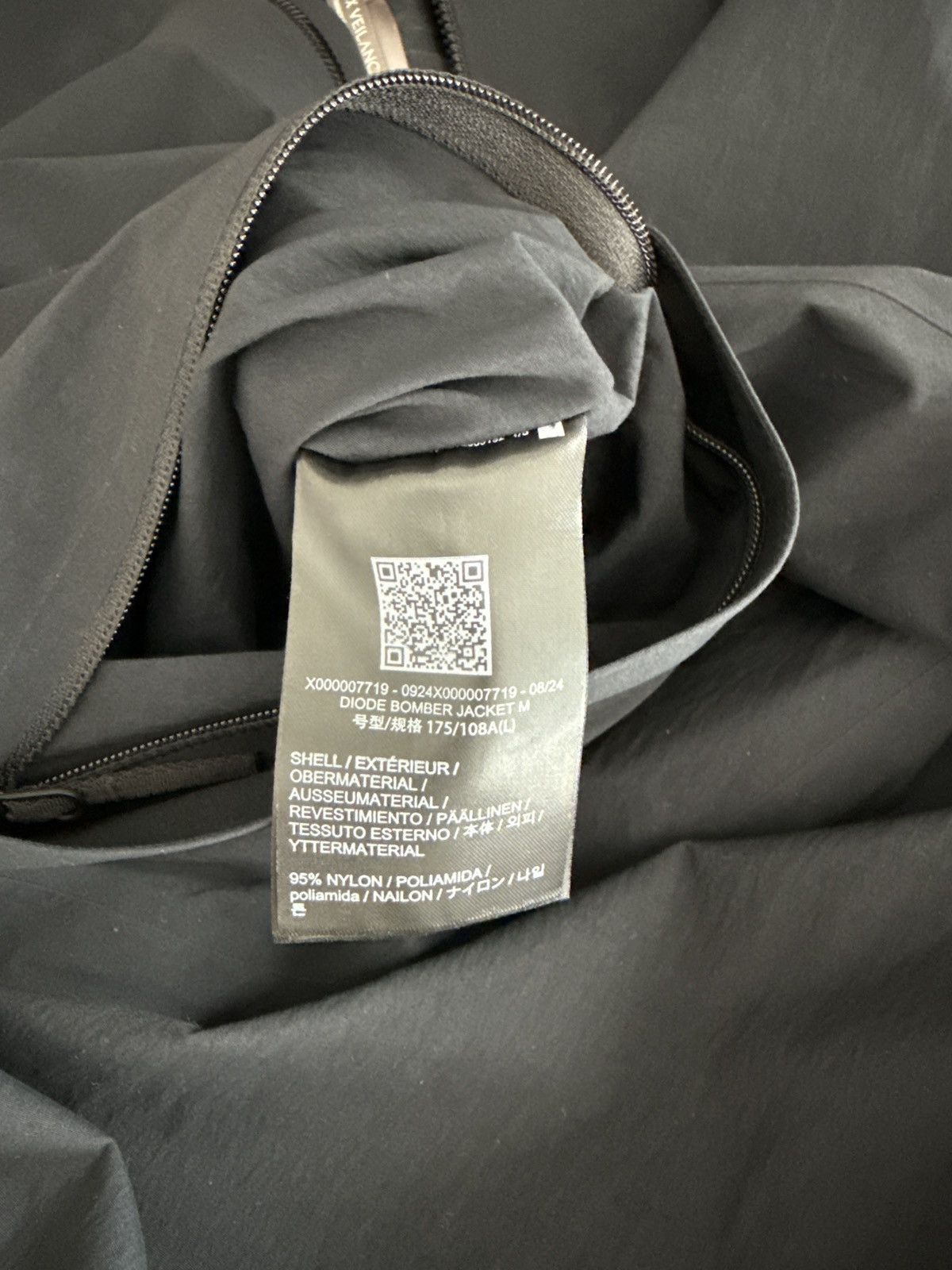 Veilance Veilance Diode Bomber Size US L / EU 52-54 / 3 - 5 Thumbnail