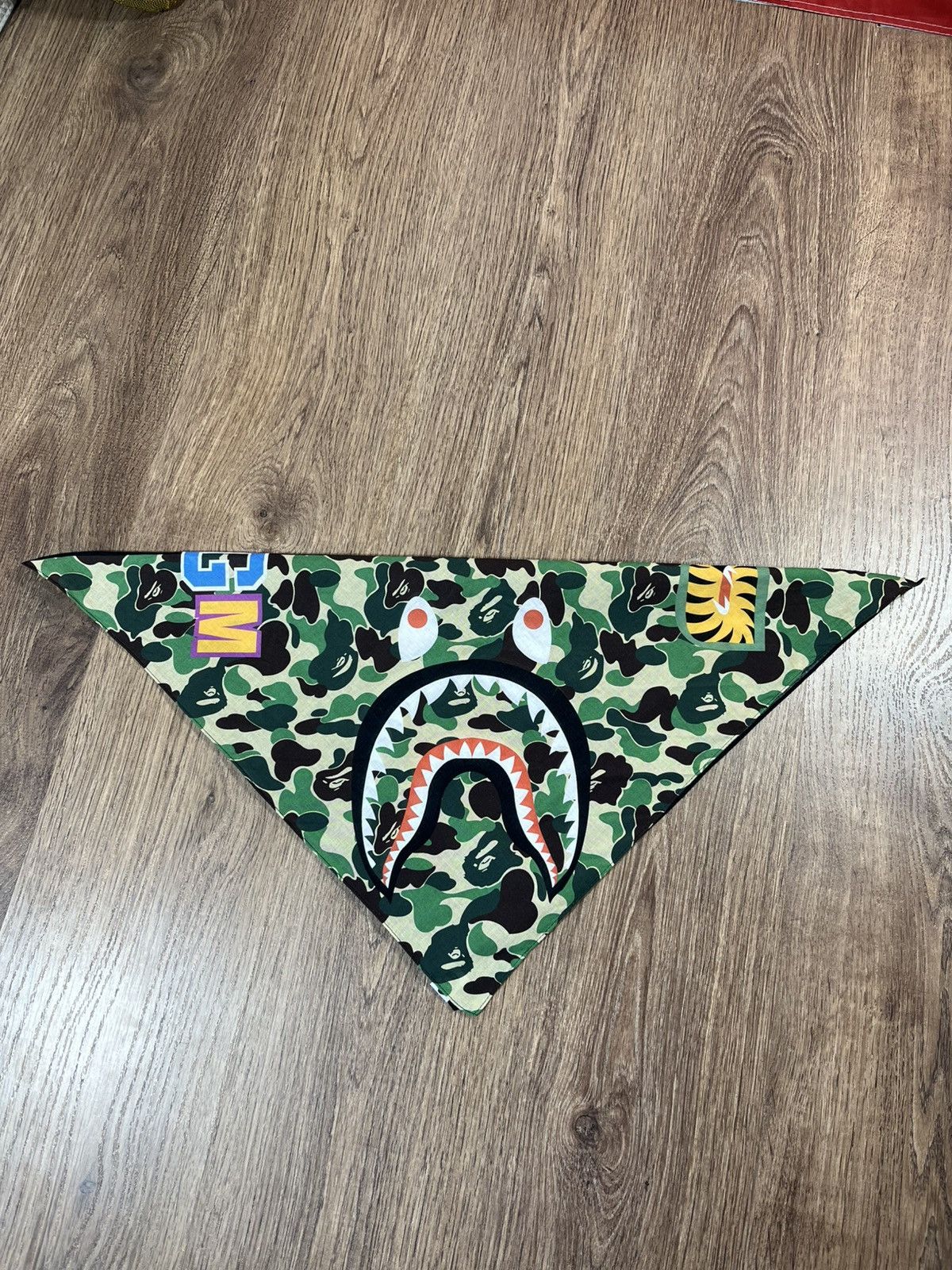 Bape ABC Camo Shark Bandana Size ONE SIZE - 11 Thumbnail