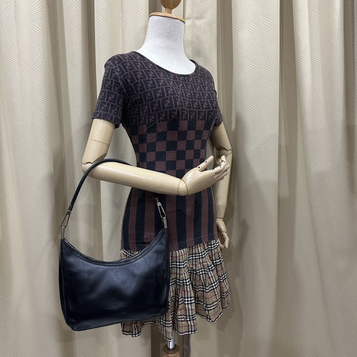Gucci ‼️YES‼️ VINTAGE GUCCI LEATHER SHOULDER BAG Size ONE SIZE - 13 Thumbnail