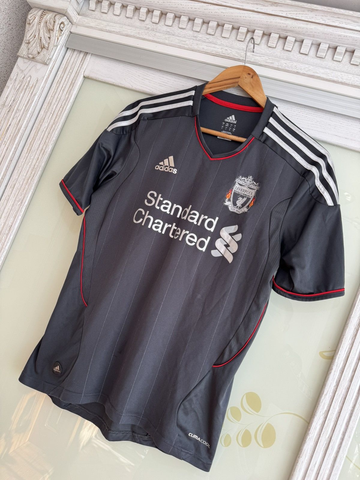 Adidas Liverpool 2011-2012 Away Soccer Jersey Football Kit Shirt Size US S / EU 44-46 / 1 - 3 Thumbnail
