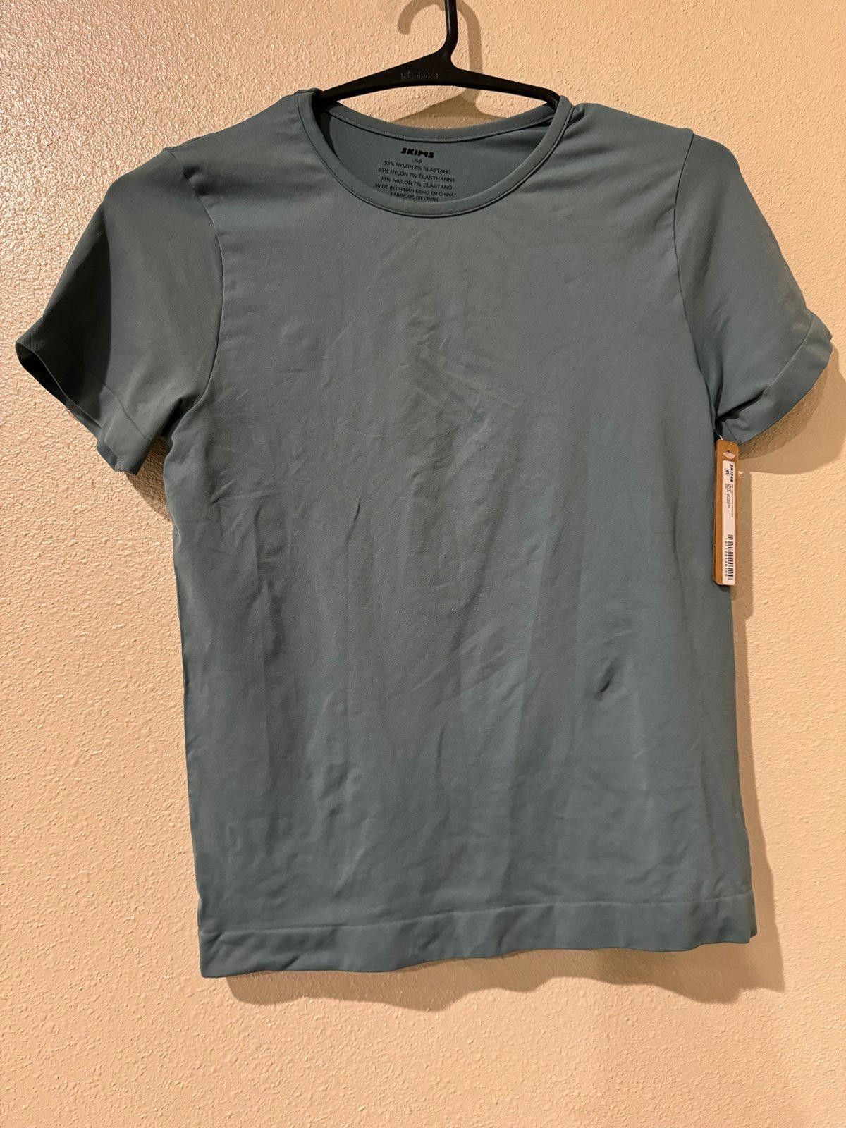 Kim Kardashian skims soft smoothing tshirt Size L / US 10 / IT 46 - 3 Thumbnail