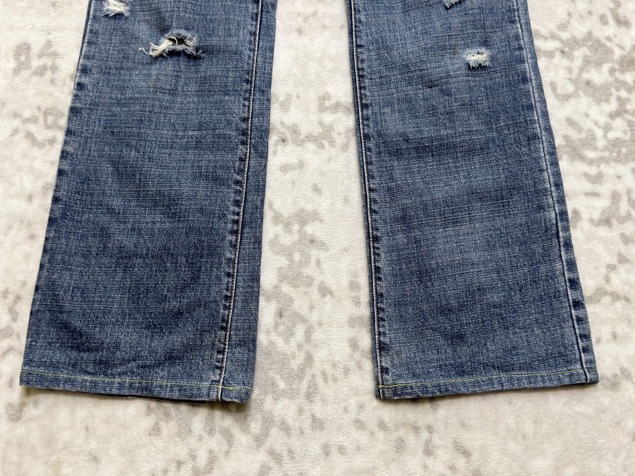 Uniqlo Old Uniqlo Flare Jeans Y2K Distressed Whipstitch Denim Size US 29 - 7 Thumbnail