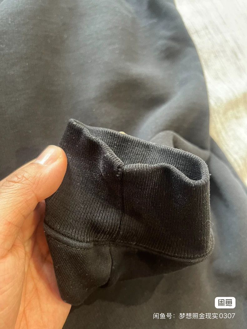 Balenciaga Balenciaga Models like black hoodie 2501-Nextarrow Size US XS / EU 42 / 0 - 5 Thumbnail