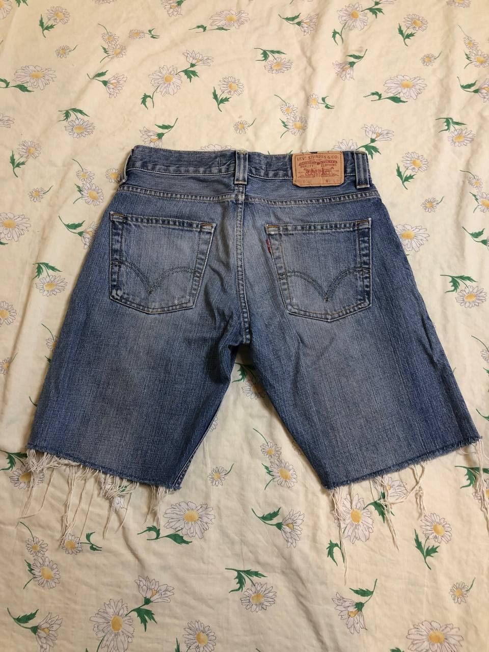 Levi's Levi's 506 Men's Jeans Shorts Distressed Denim Blue Size US 31 - 15 Thumbnail