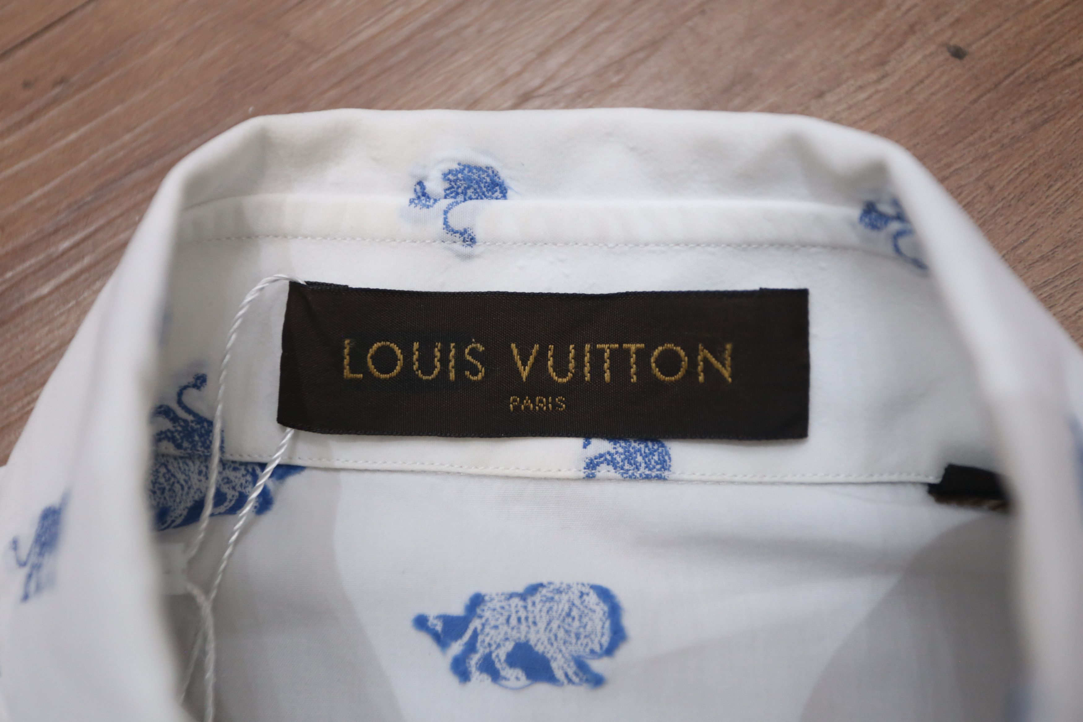 Louis Vuitton Louis Vuitton - CB - S/S 17 - Jacquard Lion Shirt Size US L / EU 52-54 / 3 - 5 Thumbnail