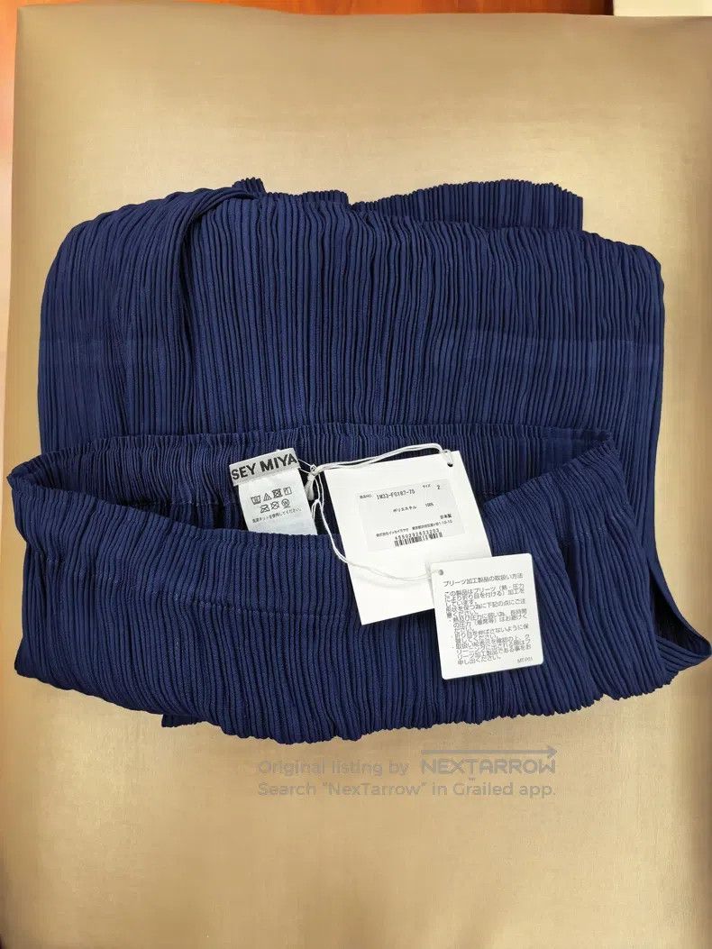 Issey Miyake Issey Miyake Toothpick Main Line Skirt Size 25" / US 0 / IT 36 - 2 Thumbnail