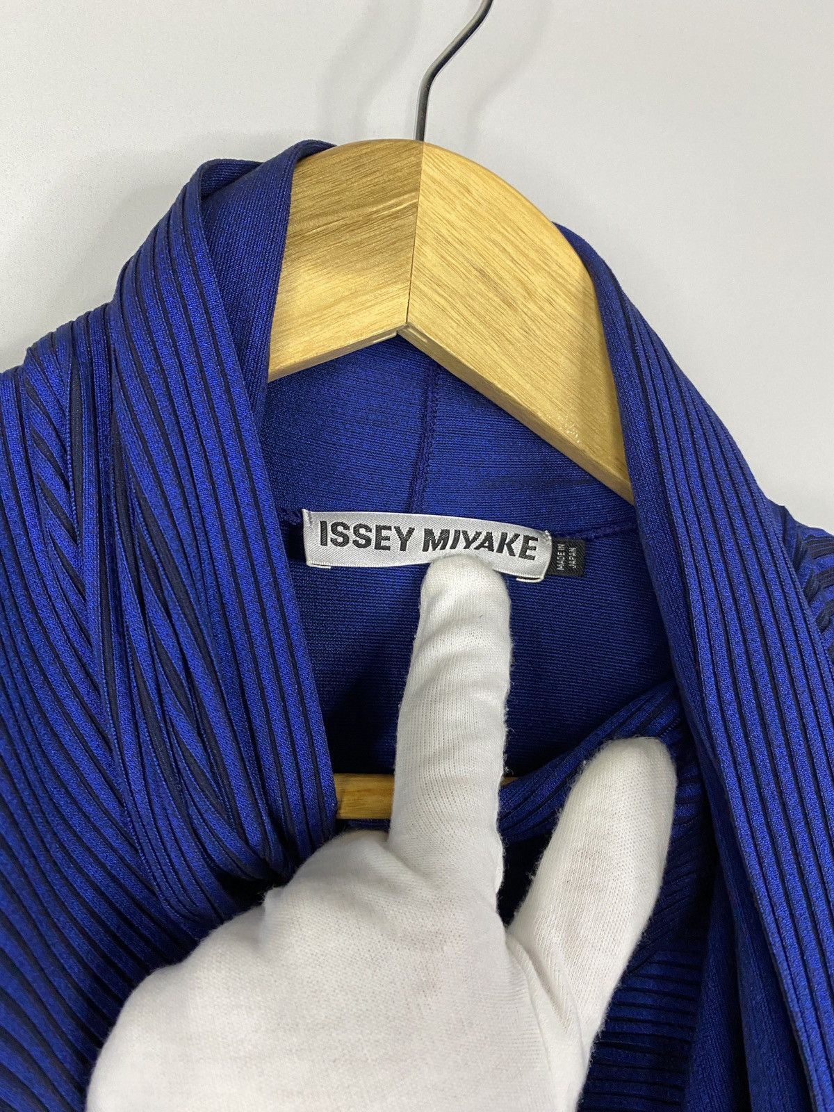issey miyake coat アーカイブ Archive Issey Miyake Blue Striped Sheer Coat