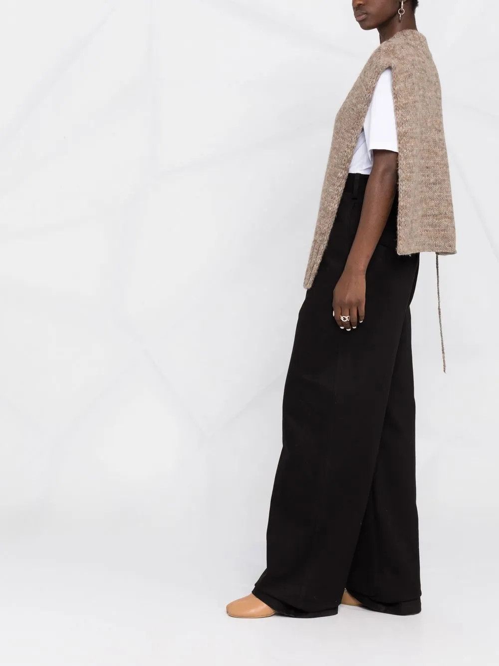 Maison Margiela o1y0625 V-neck Sleeveless Sweater in Khaki Size M / US 6-8 / IT 42-44 - 5 Thumbnail