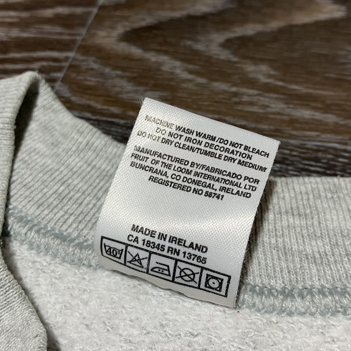 Fruit Of The Loom Vintage 90s FRUIT OF THE LOOM Logo Embroidery Sweatshirt Size US M / EU 48-50 / 2 - 6 Thumbnail