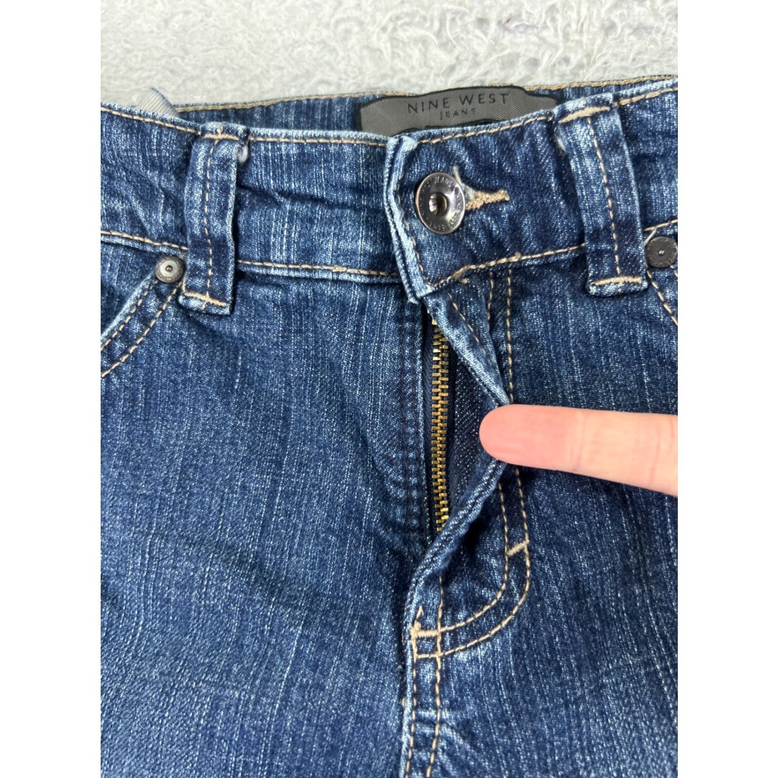 Nine West Nine West Jeans Womens Bootcut Denim Blue 6 Regular 27x27 Inseam 27in Embroidered 5-Pocket Classic Logo Designer Western American Minted Pockets Size 28" / US 6 / IT 42 - 5 Thumbnail