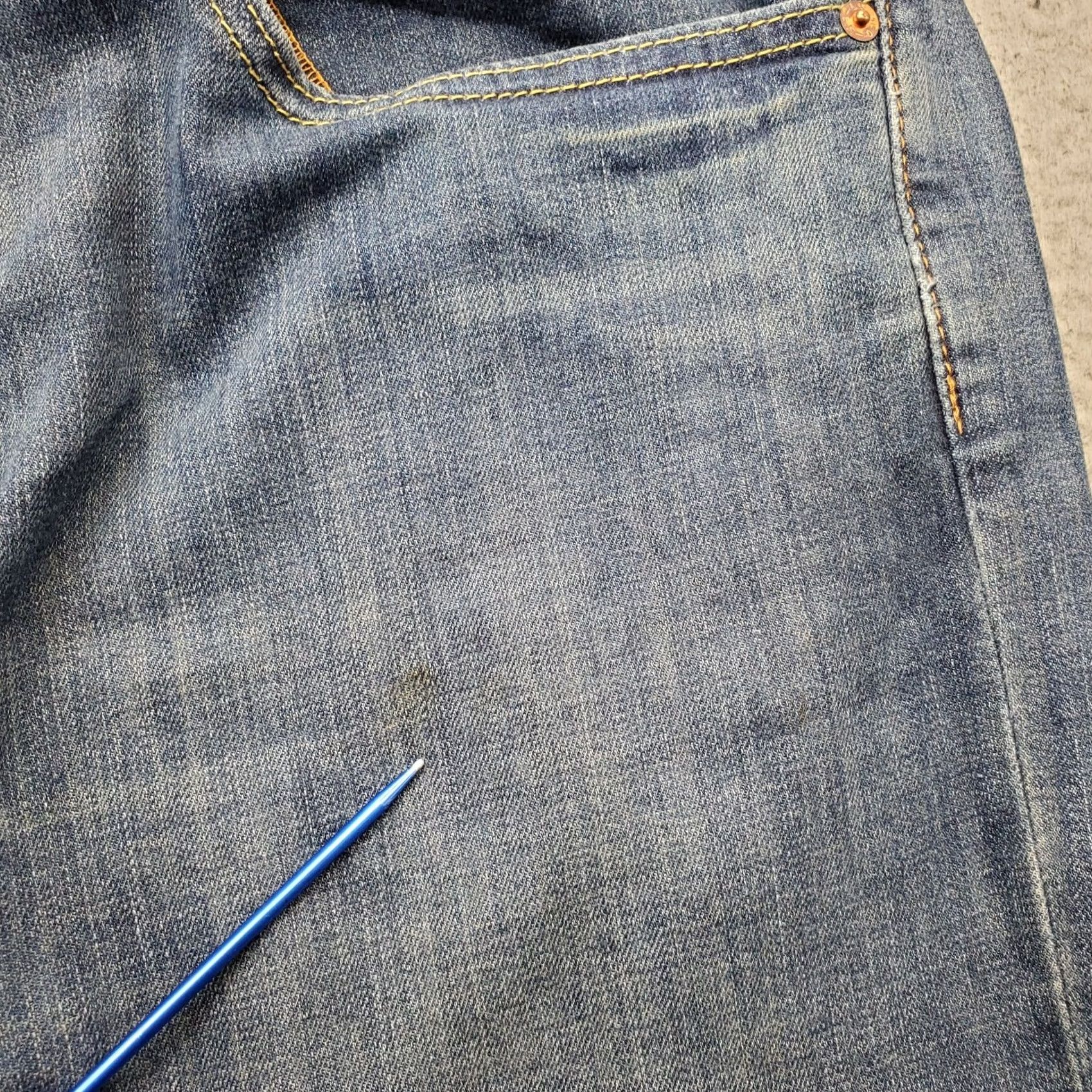 Levi's Levi's 559 Mens Jeans Straight Regular Size 36 Blue Denim 5-Pocket Medium Wash Vintage No N/A Size US 36 / EU 52 - 7 Thumbnail