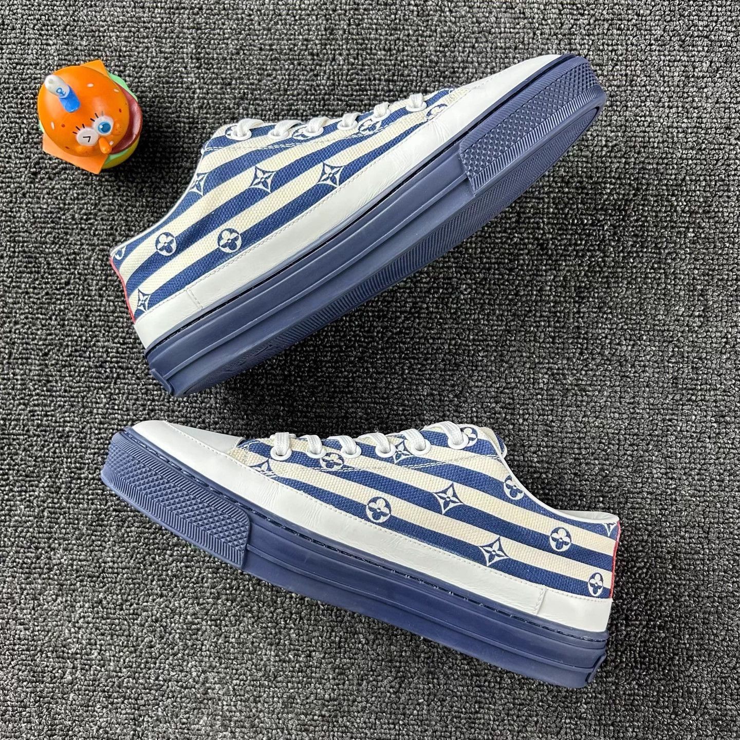 Louis Vuitton LV Blue White Stripe Monogram Sneakers EUR 36.5 Size US 5.5 / IT 35.5 - 3 Thumbnail